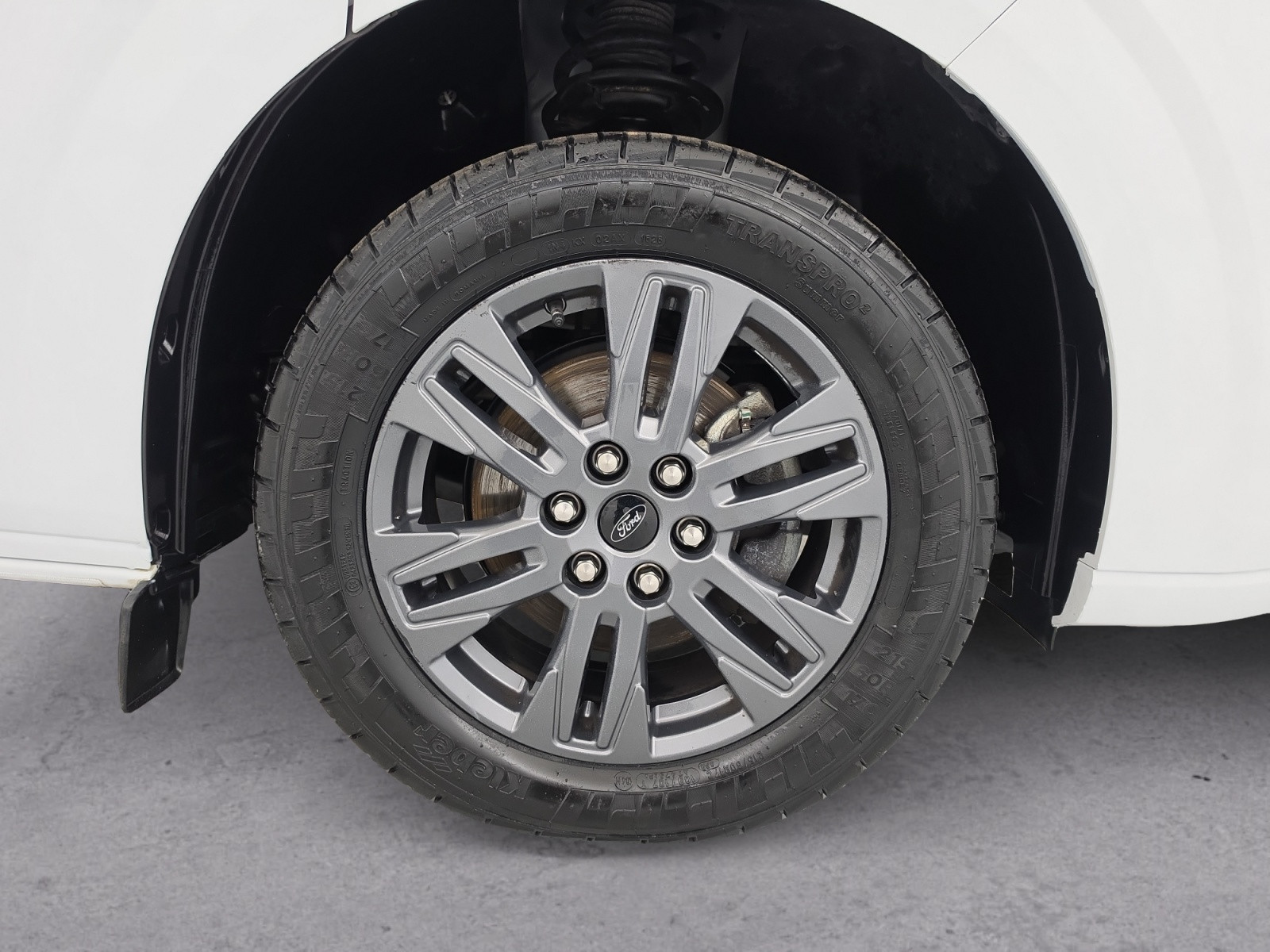 Vente en ligne Ford Tourneo Custom  320 L2H1 2.0 EcoBlue 150 ch au prix de 32 890 €