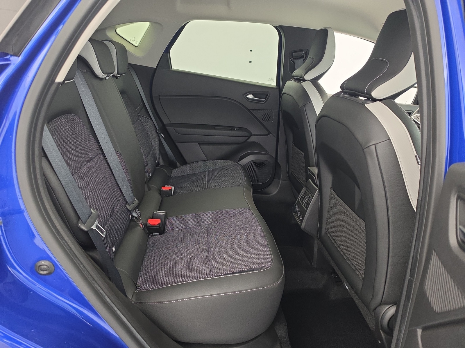 Vente en ligne Renault Captur  mild hybrid 140 au prix de 18 990 €