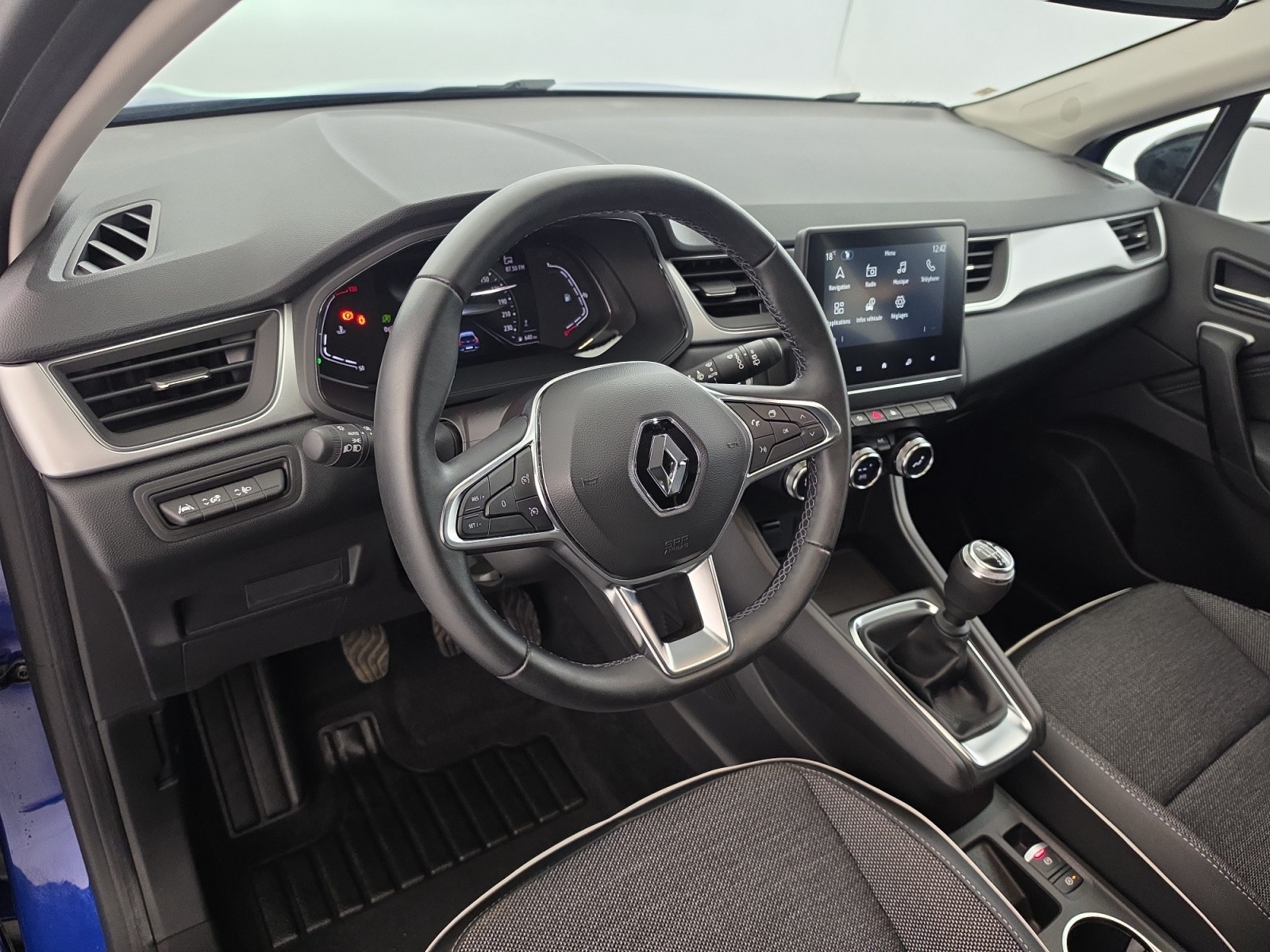 Vente en ligne Renault Captur  mild hybrid 140 au prix de 18 990 €