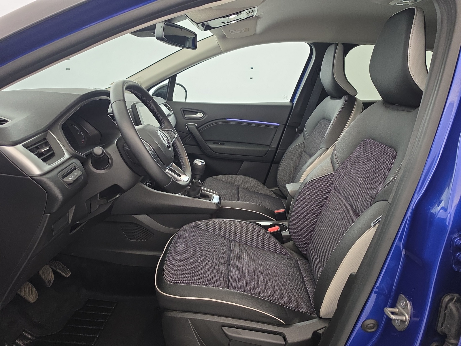 Vente en ligne Renault Captur  mild hybrid 140 au prix de 18 990 €
