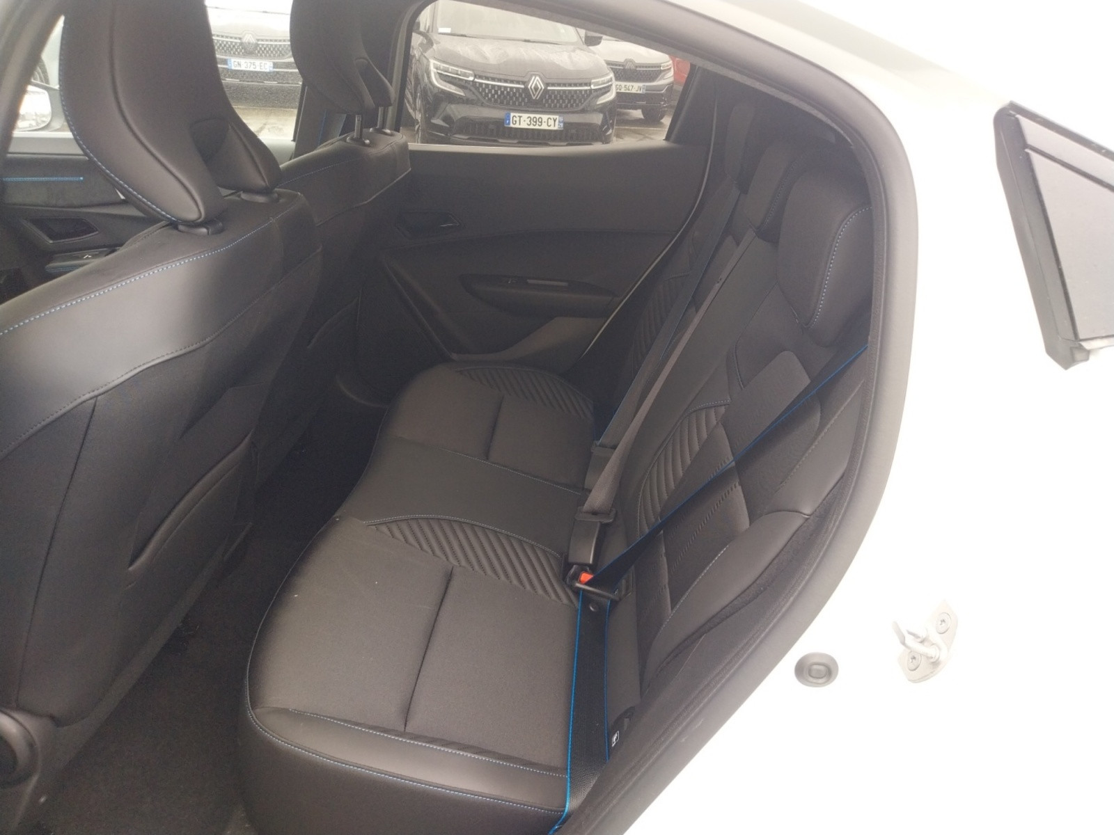 Vente en ligne Renault Clio 6 Clio TCe 115 ch EDC au prix de 25 990 €