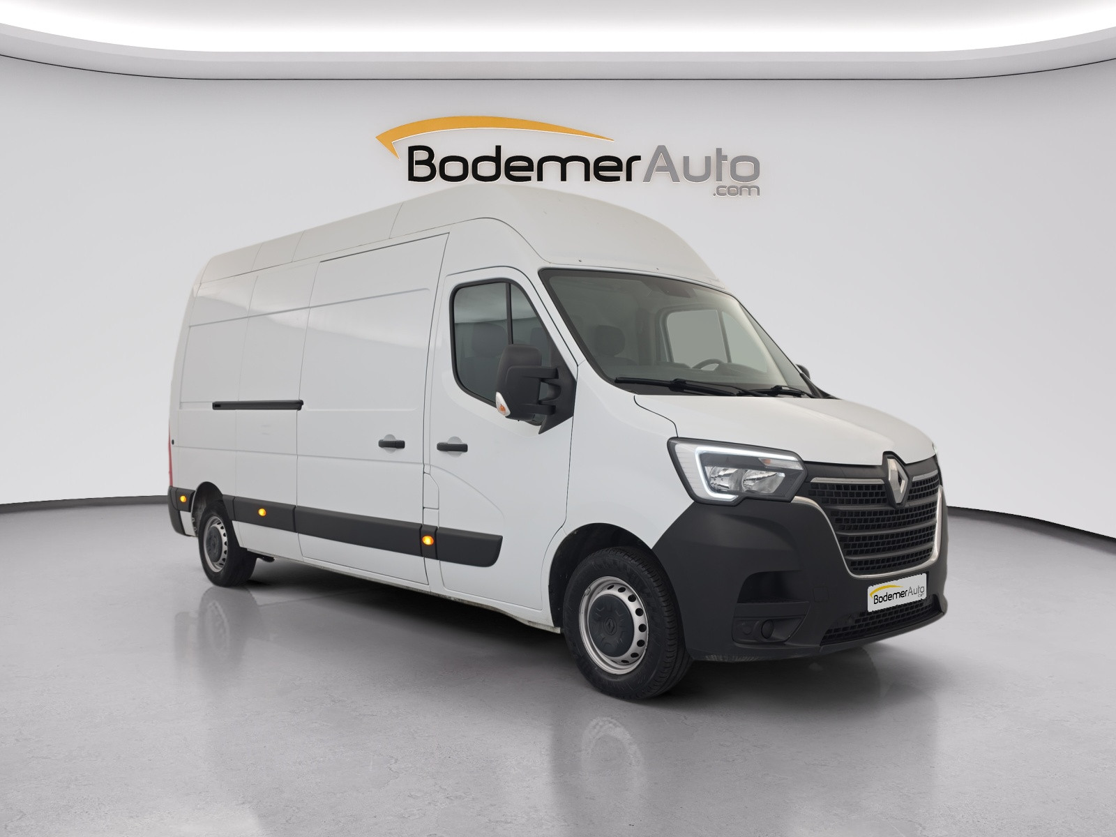 Vente en ligne Renault Master Fourgon MASTER FGN TRAC F3500 L3H3 BLUE DCI 135 au prix de 22 990 €