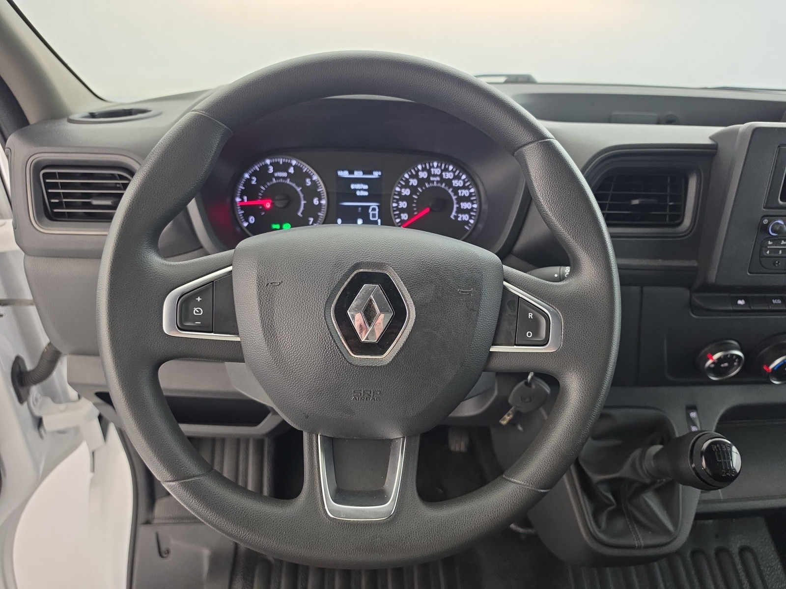 Vente en ligne Renault Master Fourgon MASTER FGN TRAC F3500 L3H3 BLUE DCI 135 au prix de 22 990 €
