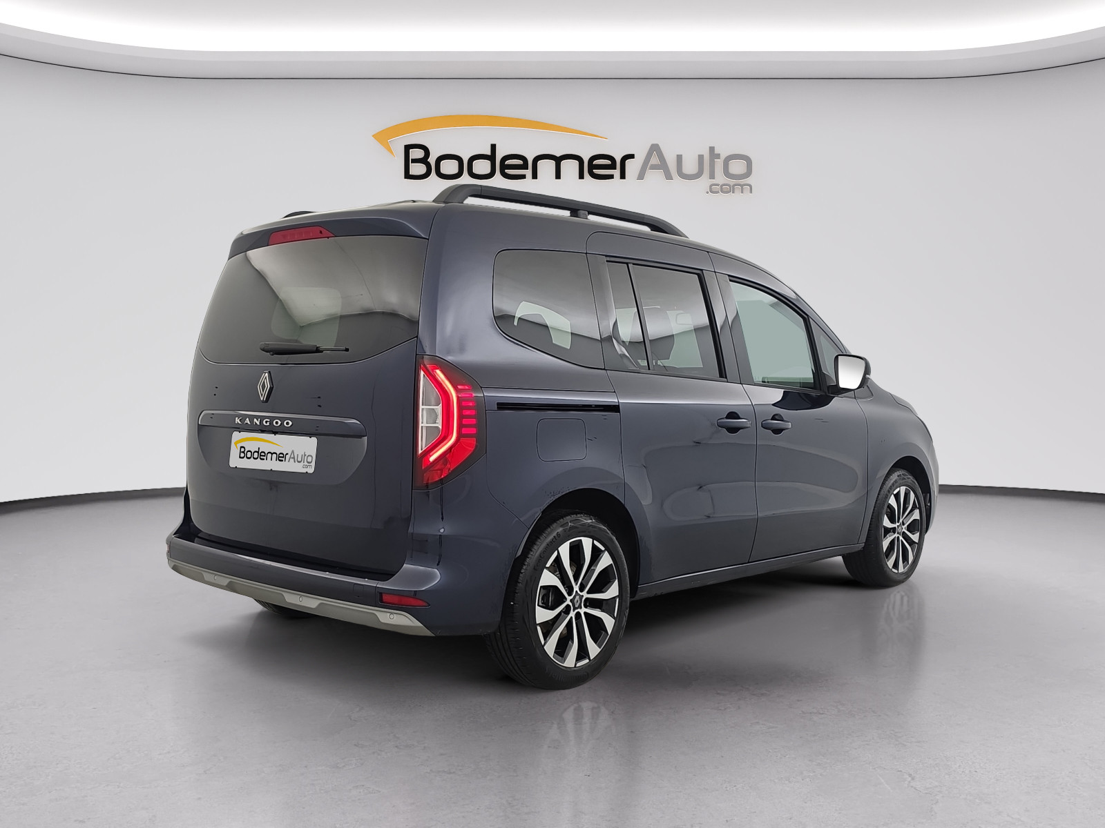 Vente en ligne Renault Kangoo  Blue dCi 115 auto au prix de 34 990 €