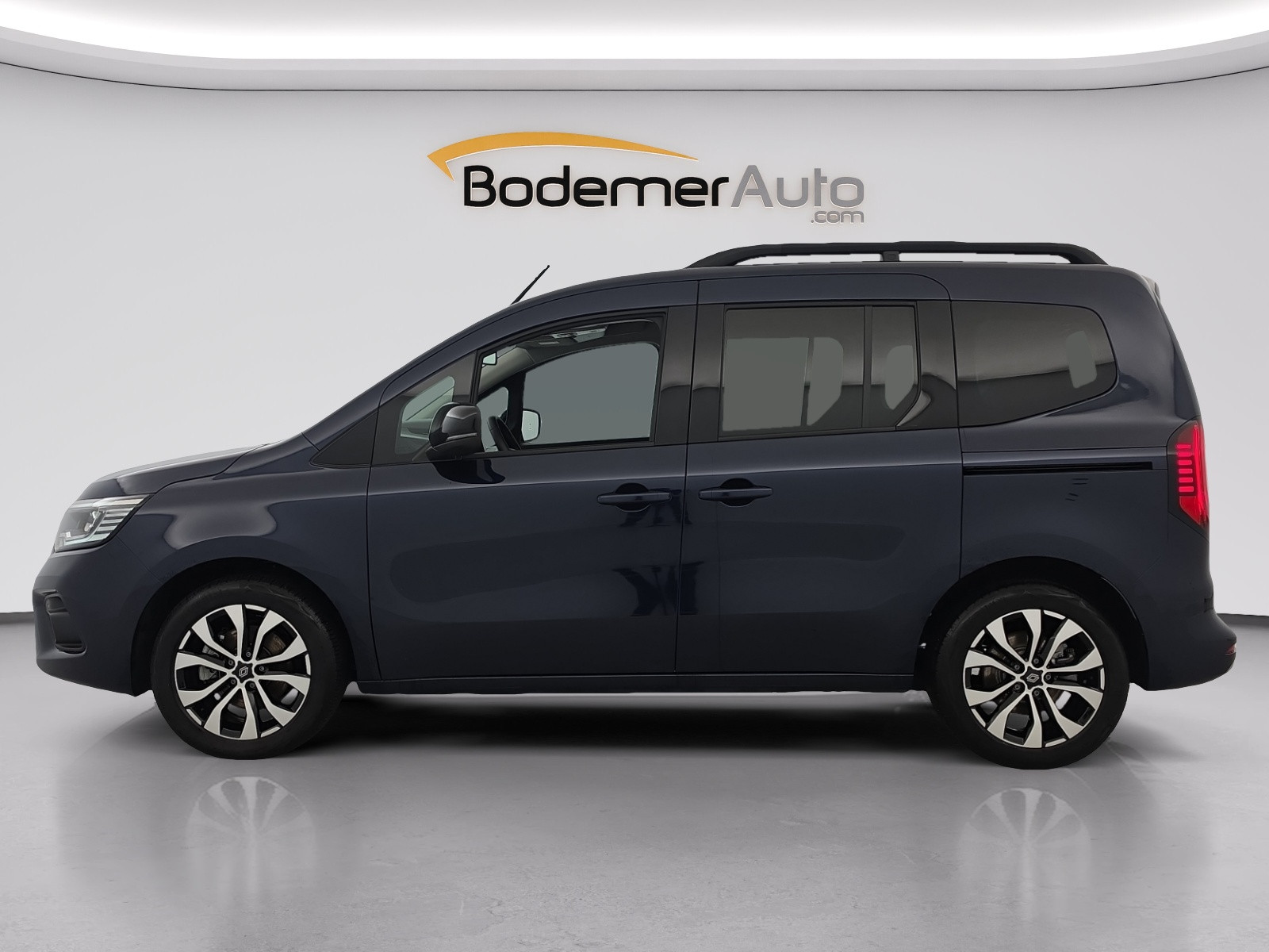 Vente en ligne Renault Kangoo  Blue dCi 115 auto au prix de 34 990 €
