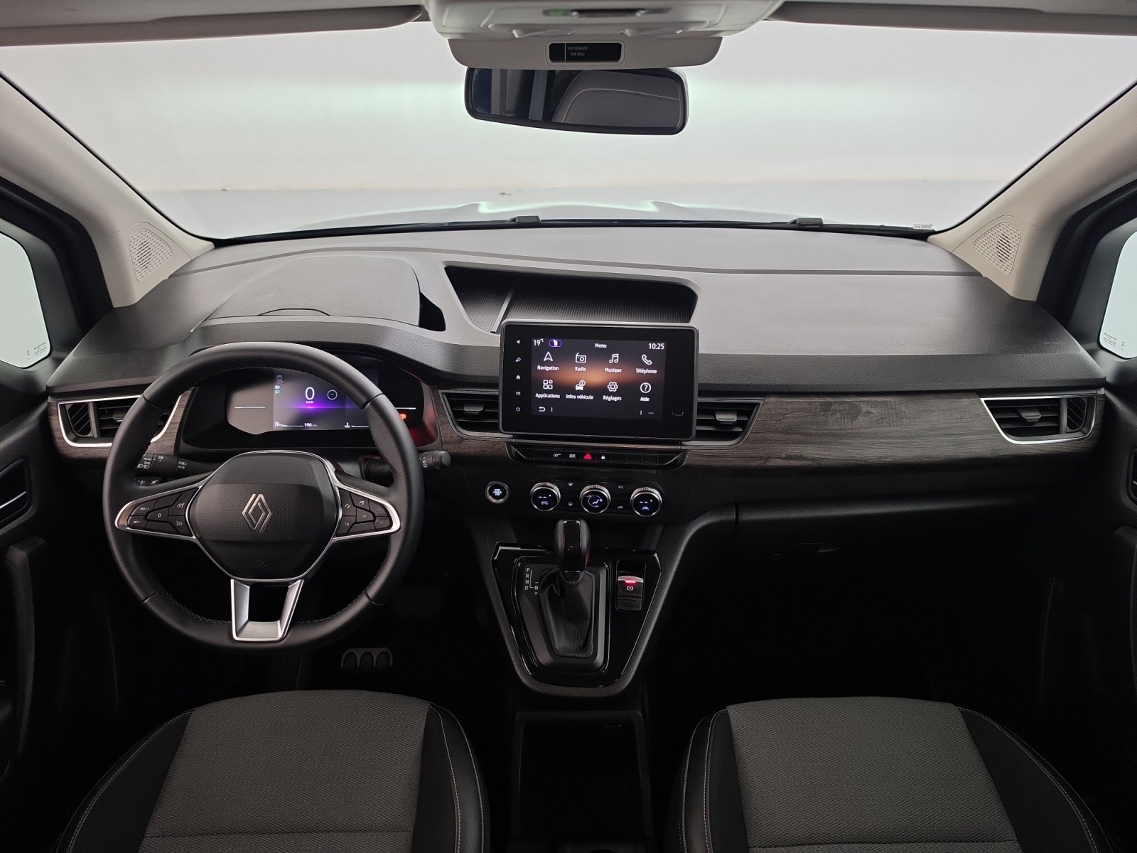 Vente en ligne Renault Kangoo  Blue dCi 115 auto au prix de 34 990 €