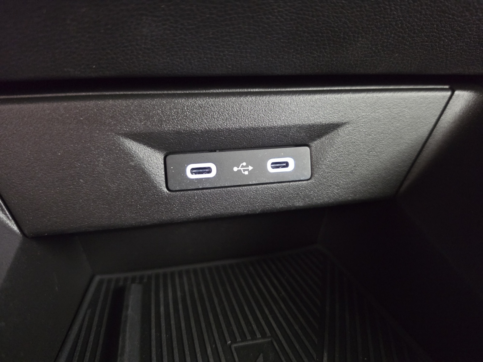 Vente en ligne Renault Clio 6 Clio TCe 115 ch EDC au prix de 24 990 €