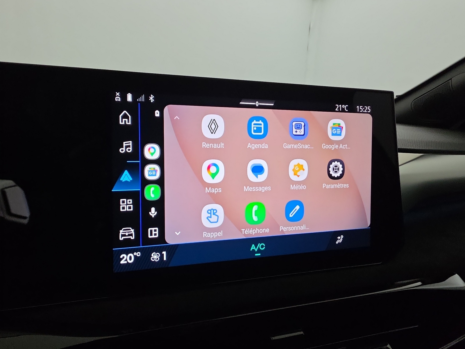 Vente en ligne Renault Clio 6 Clio TCe 115 ch EDC au prix de 24 990 €