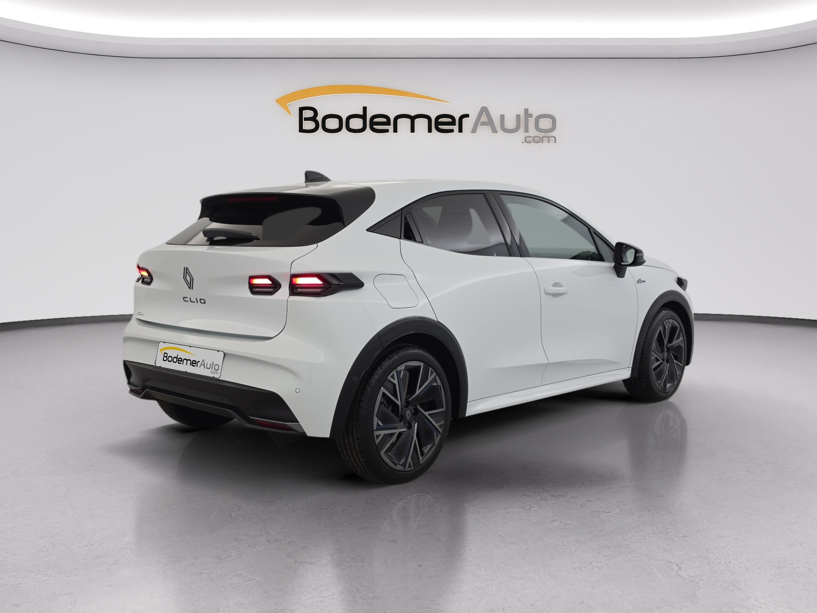 Vente en ligne Renault Clio 6 Clio TCe 115 ch EDC au prix de 24 990 €