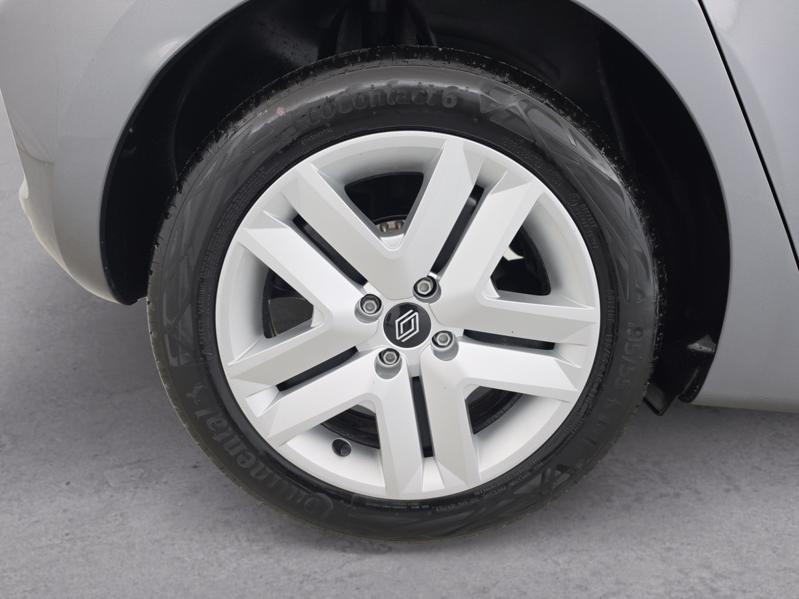 Vente en ligne Renault Clio 5 Clio TCe 90 au prix de 15 490 €