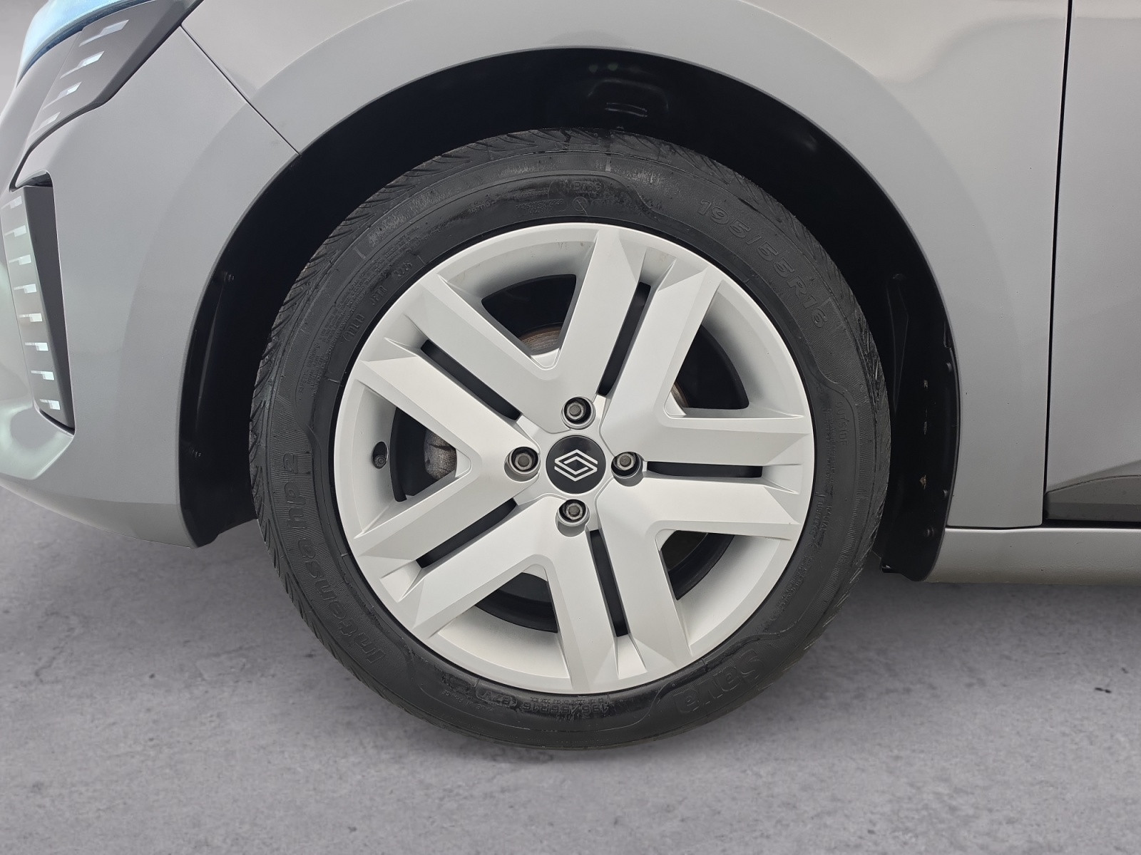 Vente en ligne Renault Clio 5 Clio TCe 90 au prix de 15 490 €