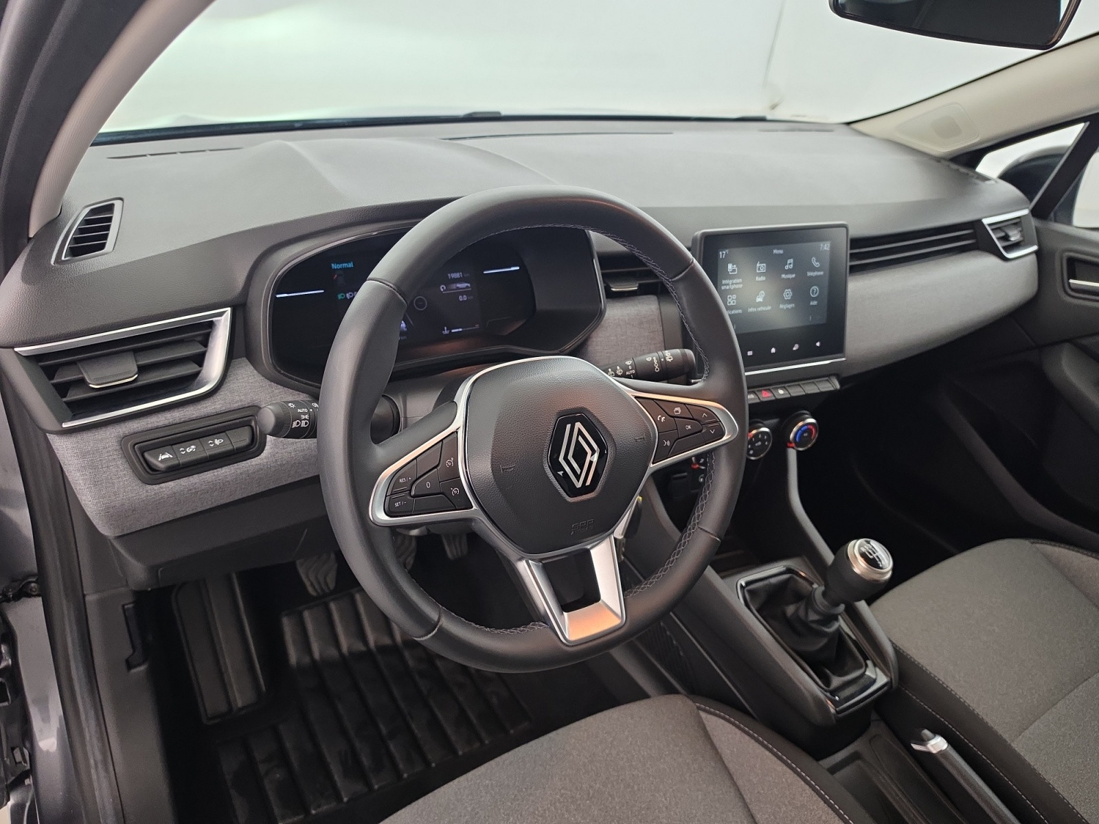 Vente en ligne Renault Clio 5 Clio TCe 90 au prix de 15 490 €