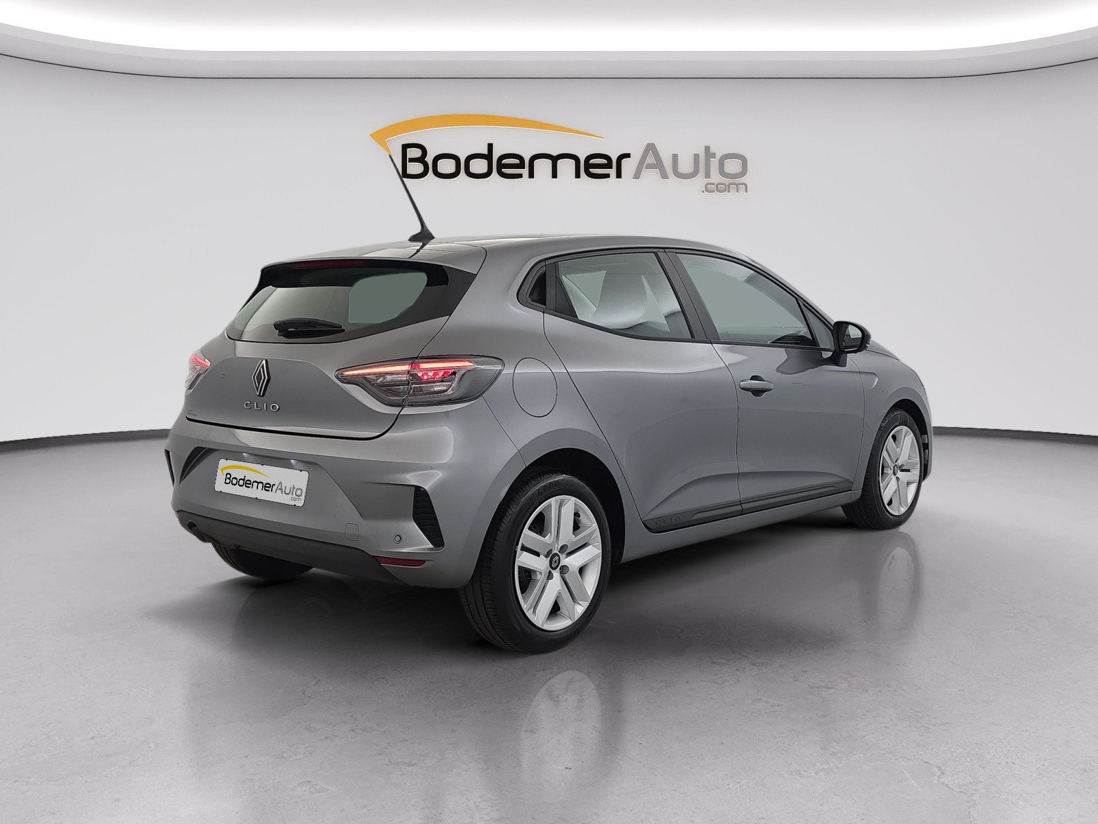 Vente en ligne Renault Clio 5 Clio TCe 90 au prix de 14 600 €