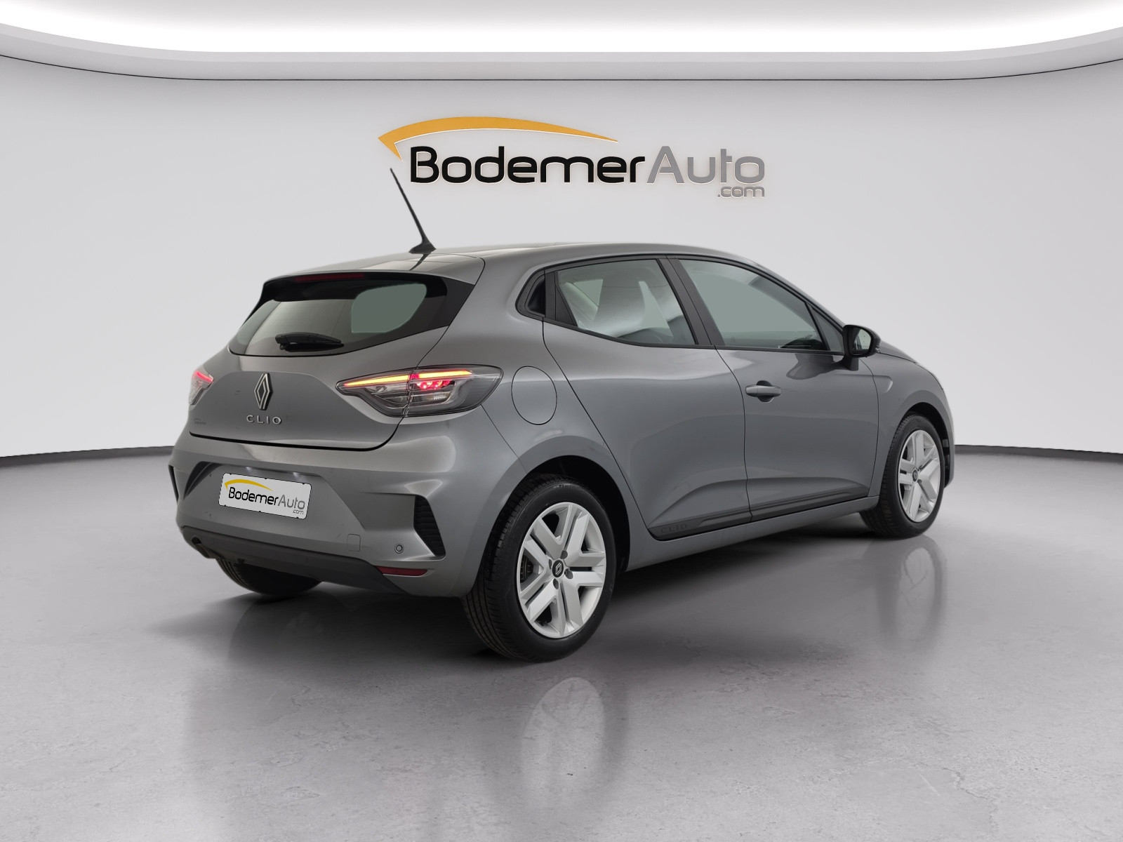 Vente en ligne Renault Clio 5 Clio TCe 90 au prix de 15 290 €
