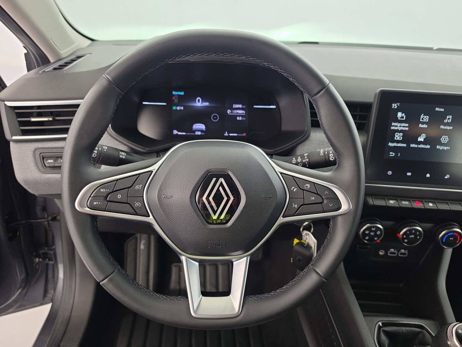 Vente en ligne Renault Clio 5 Clio TCe 90 au prix de 15 290 €