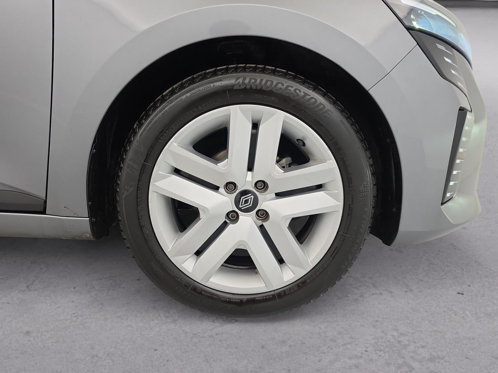 Vente en ligne Renault Clio 5 Clio TCe 90 au prix de 15 290 €