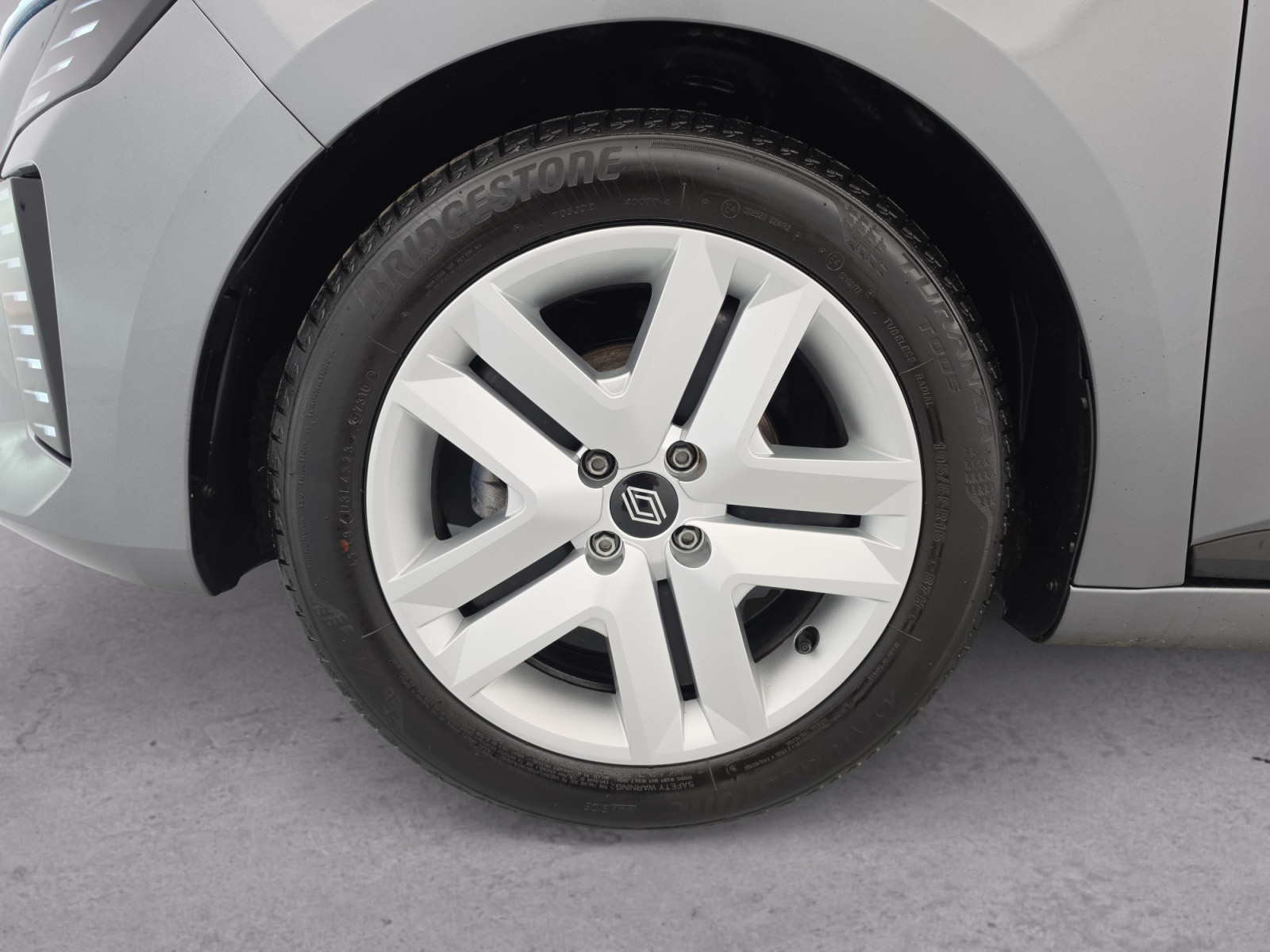 Vente en ligne Renault Clio 5 Clio TCe 90 au prix de 15 290 €