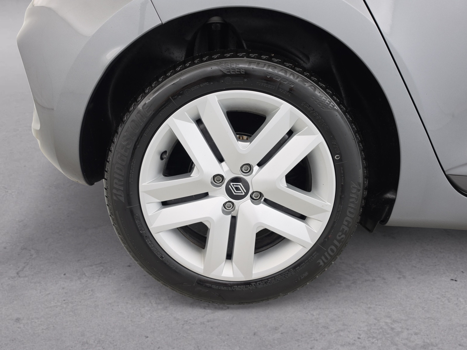 Vente en ligne Renault Clio 5 Clio TCe 90 au prix de 15 290 €
