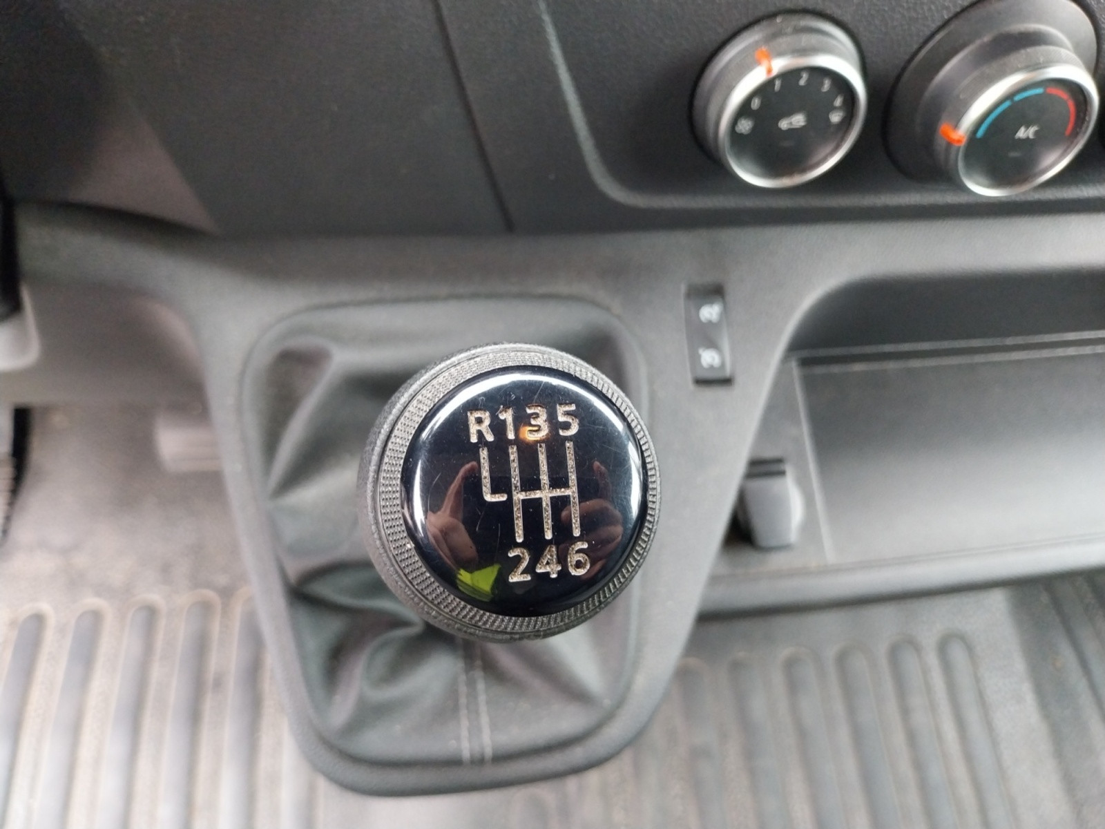 Vente en ligne Renault Master Fourgon MASTER FGN TRAC F3500 L3H3 BLUE DCI 135 au prix de 24 490 €