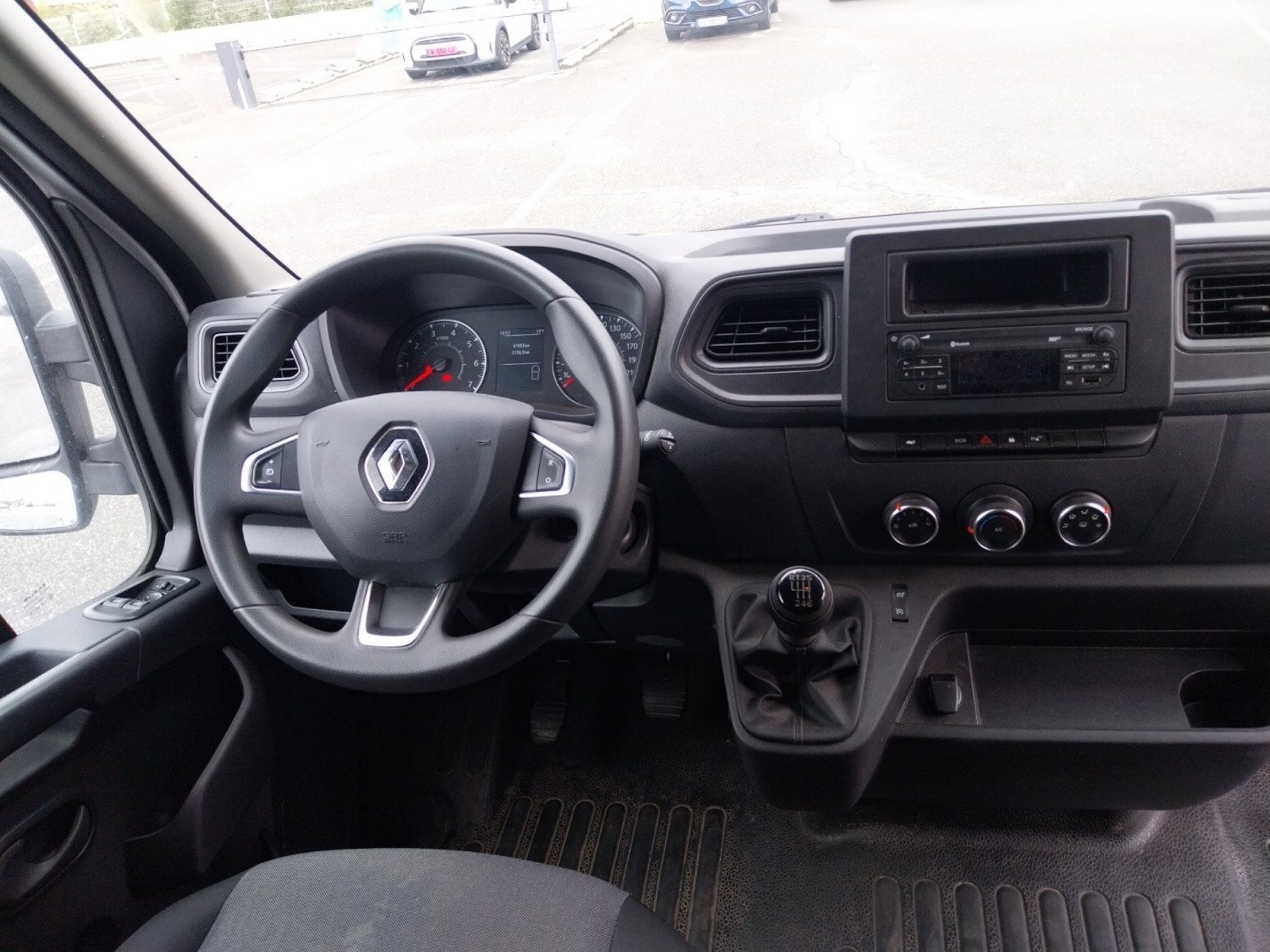 Vente en ligne Renault Master Fourgon MASTER FGN TRAC F3500 L3H3 BLUE DCI 135 au prix de 24 490 €