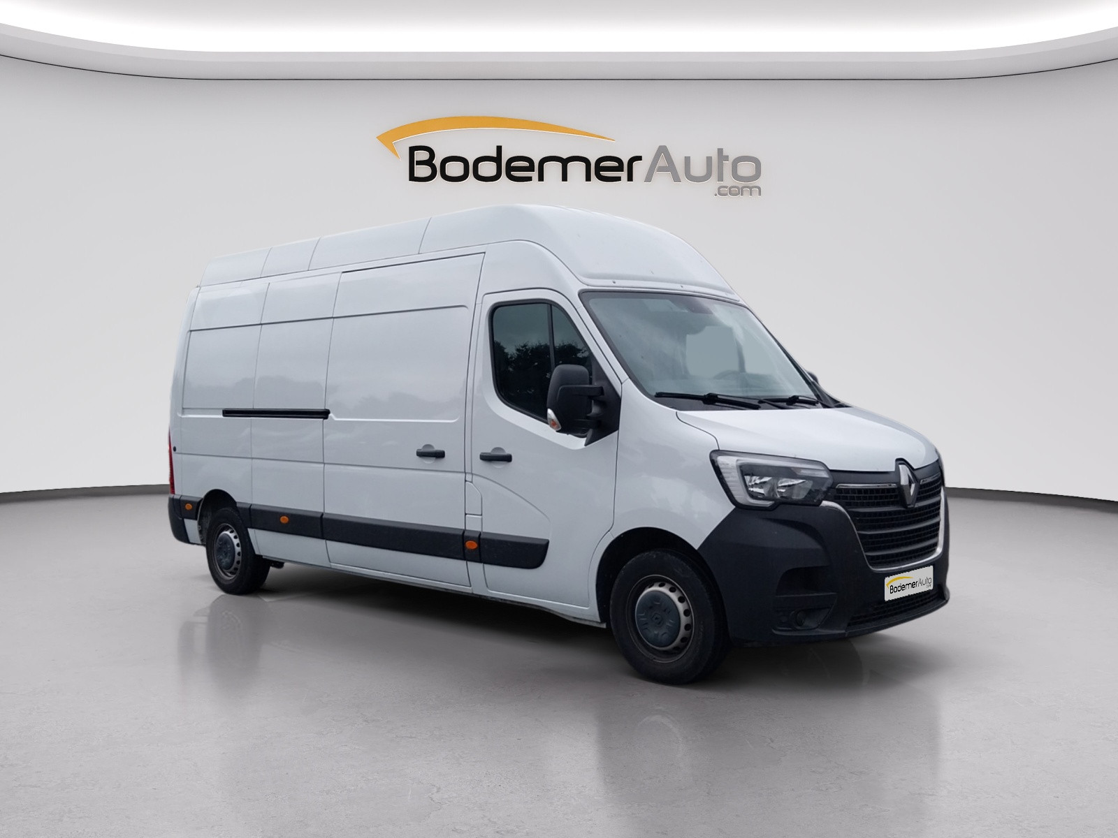 Vente en ligne Renault Master Fourgon MASTER FGN TRAC F3500 L3H3 BLUE DCI 135 au prix de 24 490 €