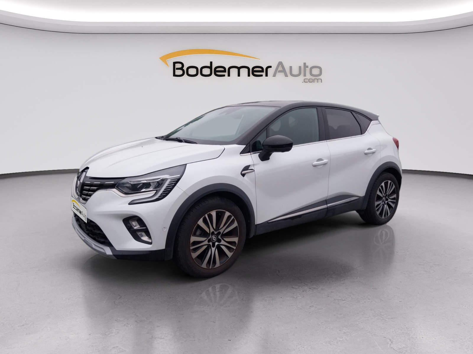 Renault Captur  E-Tech full hybrid 145 occasion de 2023 en vente à Quimper