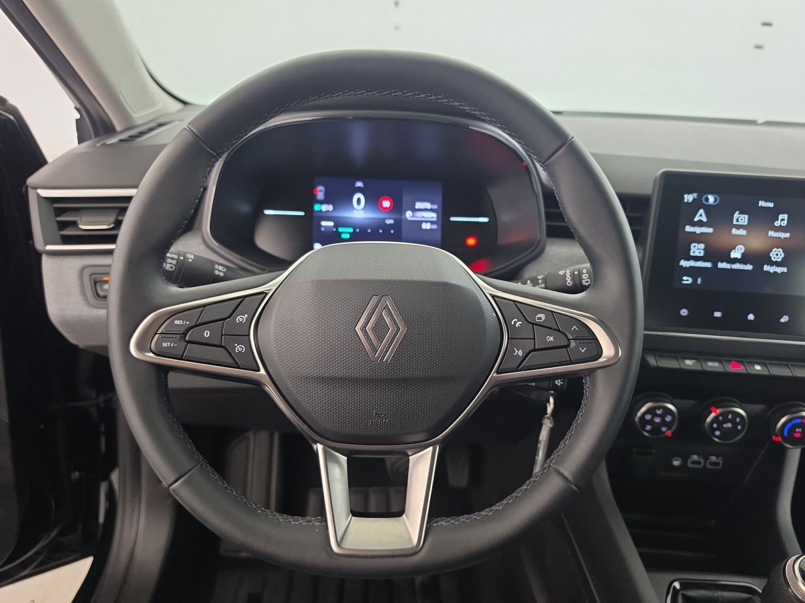 Vente en ligne Renault Clio 5 Clio Blue dCi 100 ch GSR2 au prix de 15 990 €