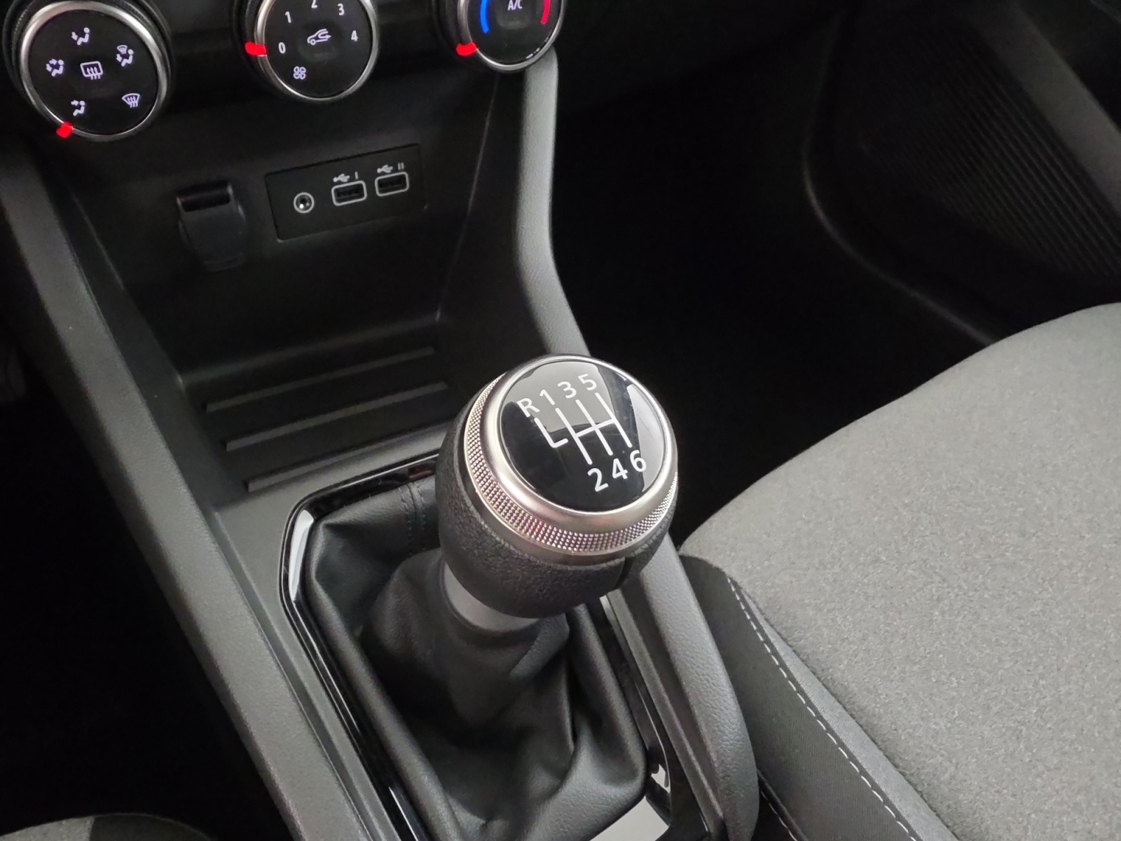 Vente en ligne Renault Clio 5 Clio Blue dCi 100 ch GSR2 au prix de 16 690 €