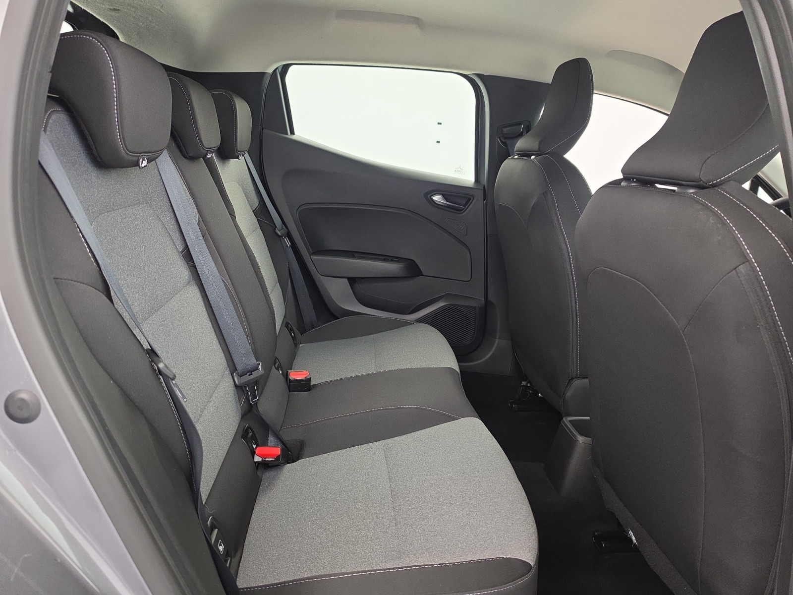 Vente en ligne Renault Clio 5 Clio Blue dCi 100 ch GSR2 au prix de 16 690 €