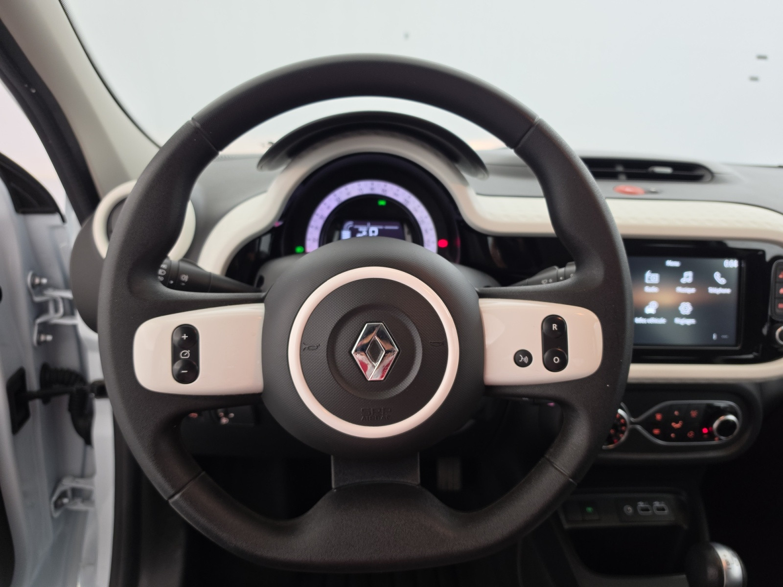 Vente en ligne Renault Twingo Electrique Twingo III E-Tech au prix de 13 990 €