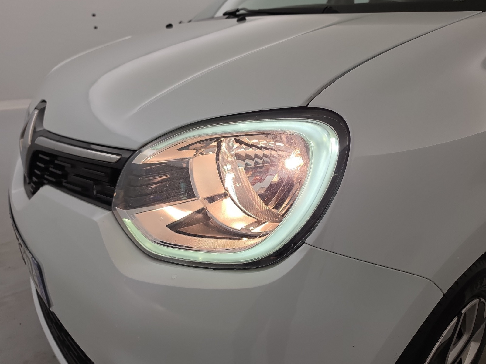 Vente en ligne Renault Twingo Electrique Twingo III E-Tech au prix de 13 990 €