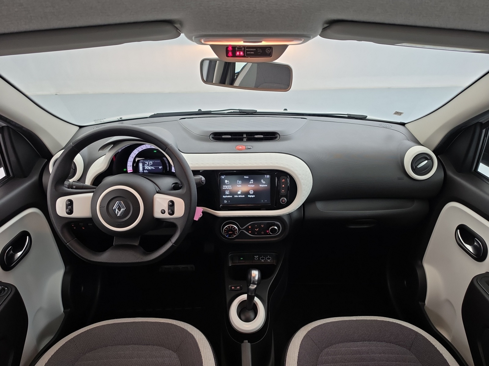 Vente en ligne Renault Twingo Electrique Twingo III E-Tech au prix de 12 990 €