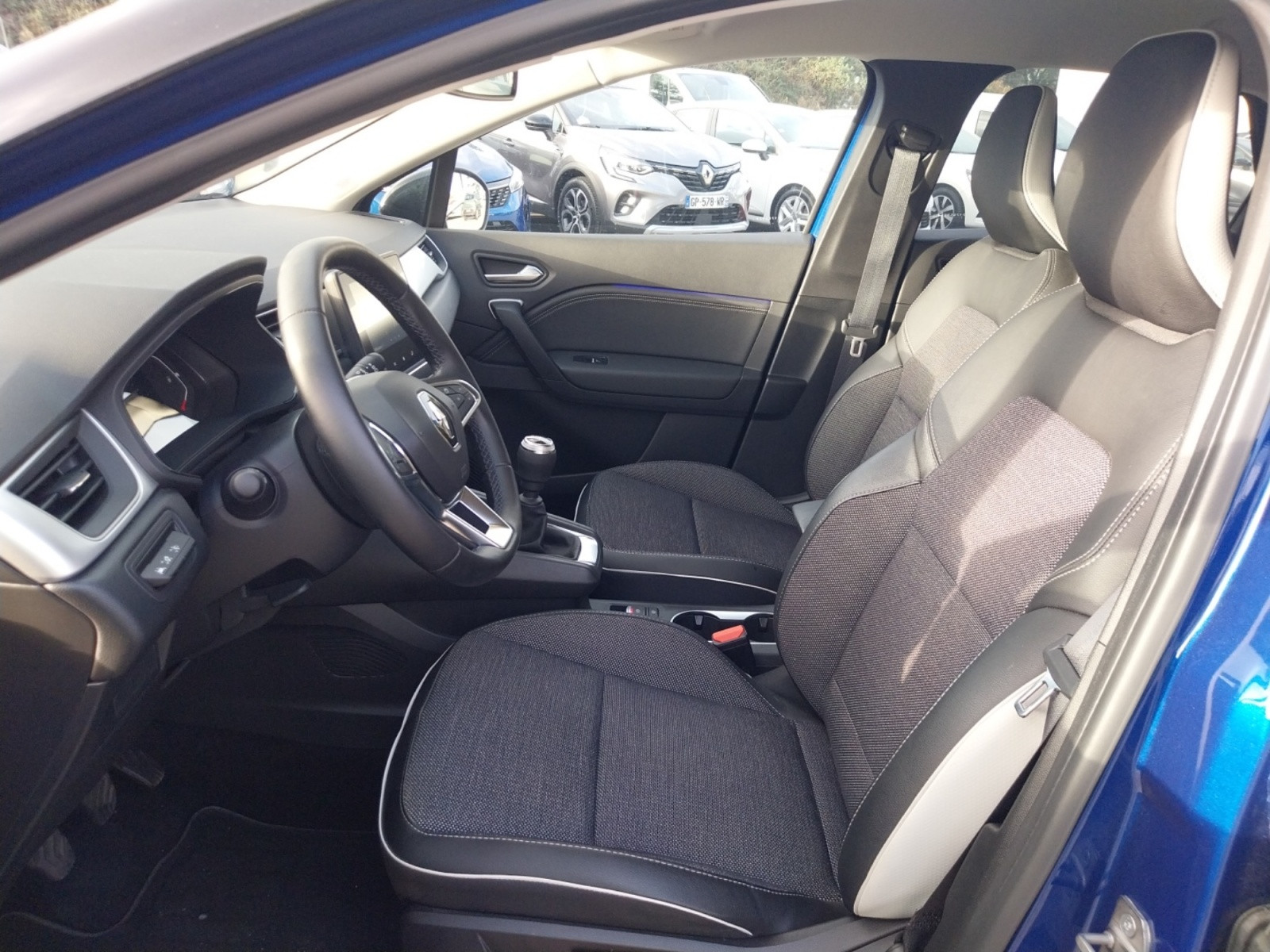Vente en ligne Renault Captur  mild hybrid 140 au prix de 18 990 €