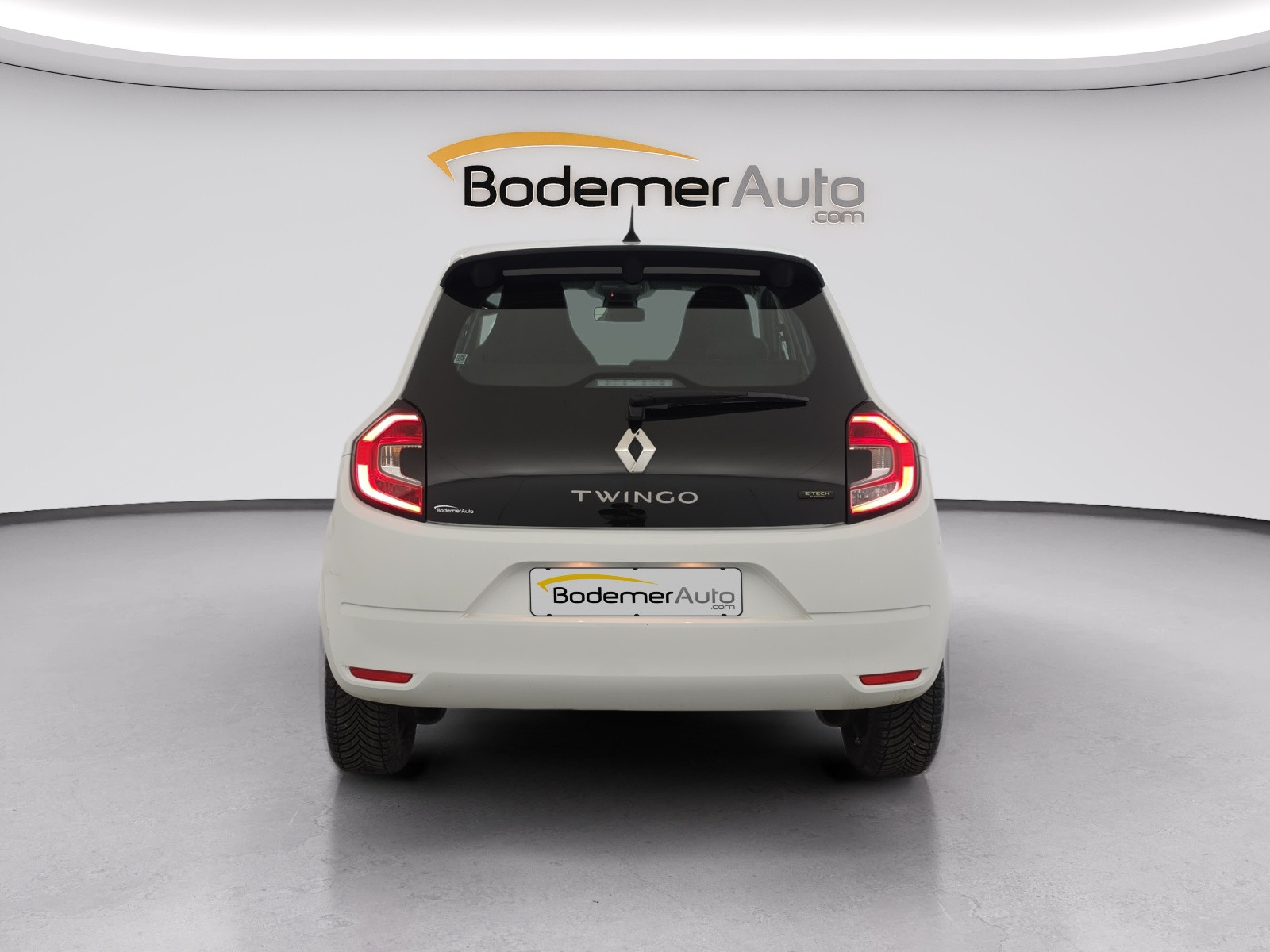 Vente en ligne Renault Twingo Electrique Twingo III E-Tech au prix de 12 990 €