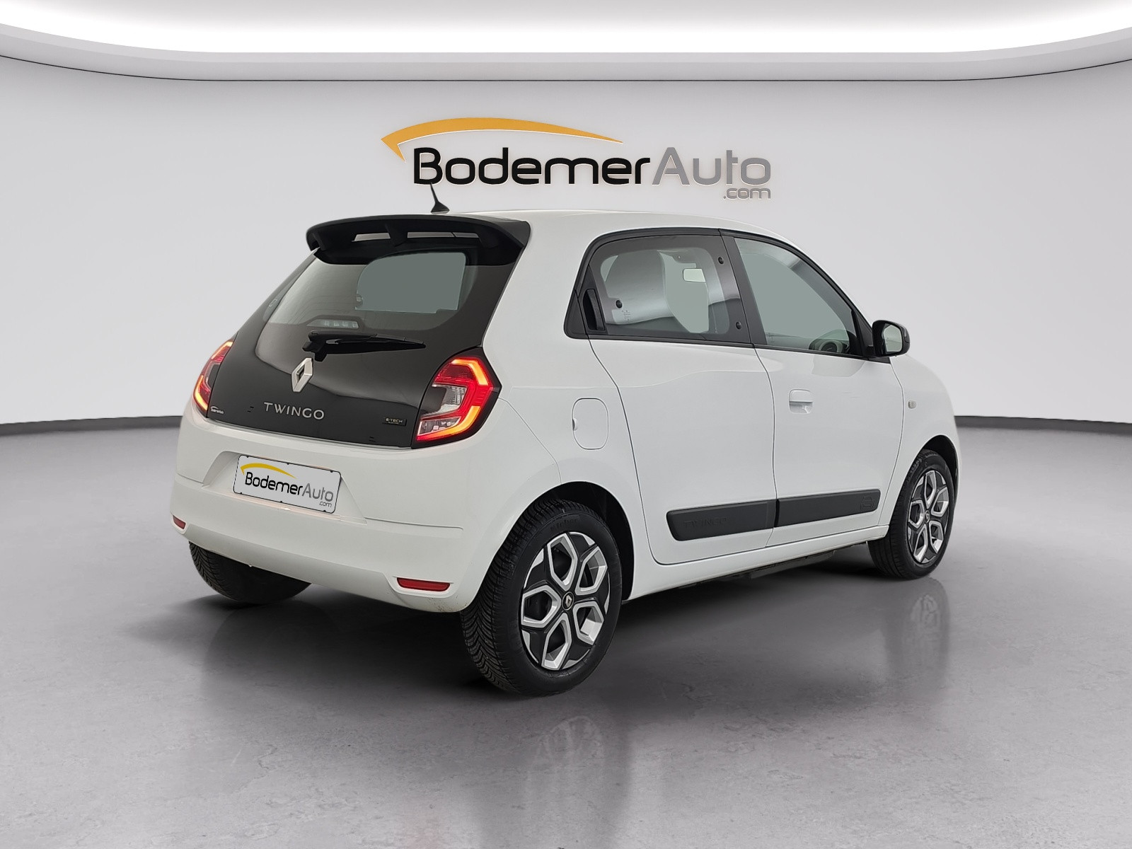 Vente en ligne Renault Twingo Electrique Twingo III E-Tech au prix de 12 990 €