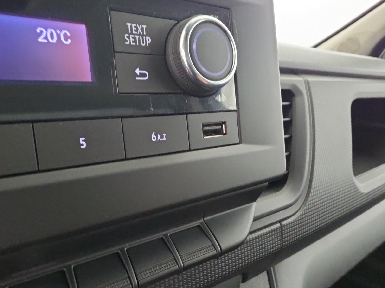 Vente en ligne Renault Trafic 3 Fourgon TRAFIC FGN L1H1 3000 KG BLUE DCI 130 au prix de 22 890 €