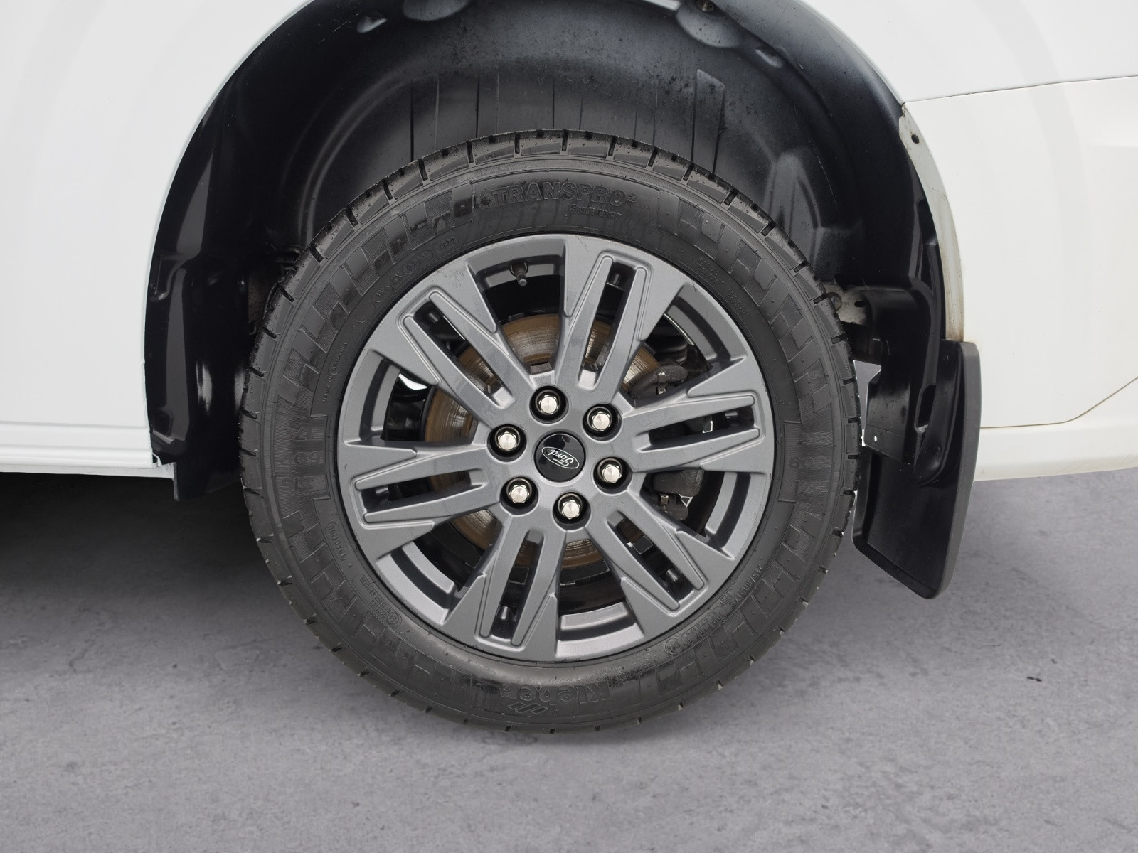 Vente en ligne Ford Tourneo Custom  320 L2H1 2.0 EcoBlue 150 ch au prix de 32 890 €