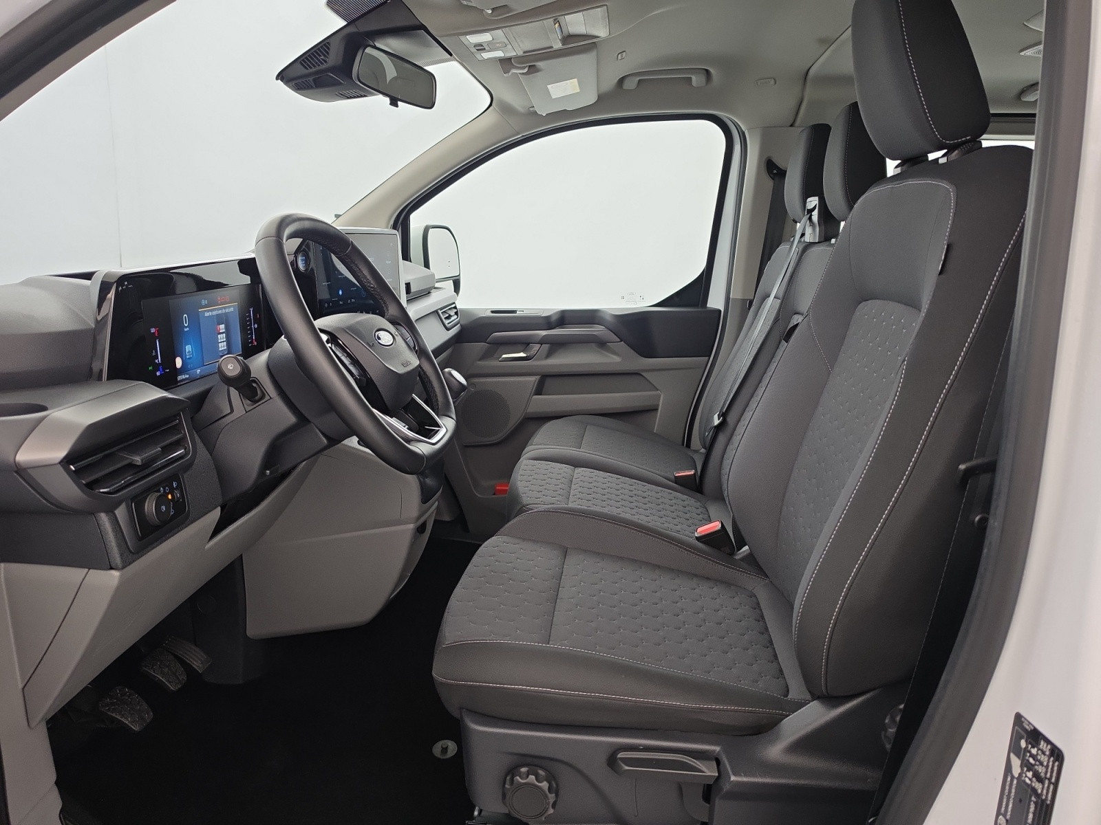 Vente en ligne Ford Tourneo Custom  320 L2H1 2.0 EcoBlue 150 ch au prix de 32 890 €