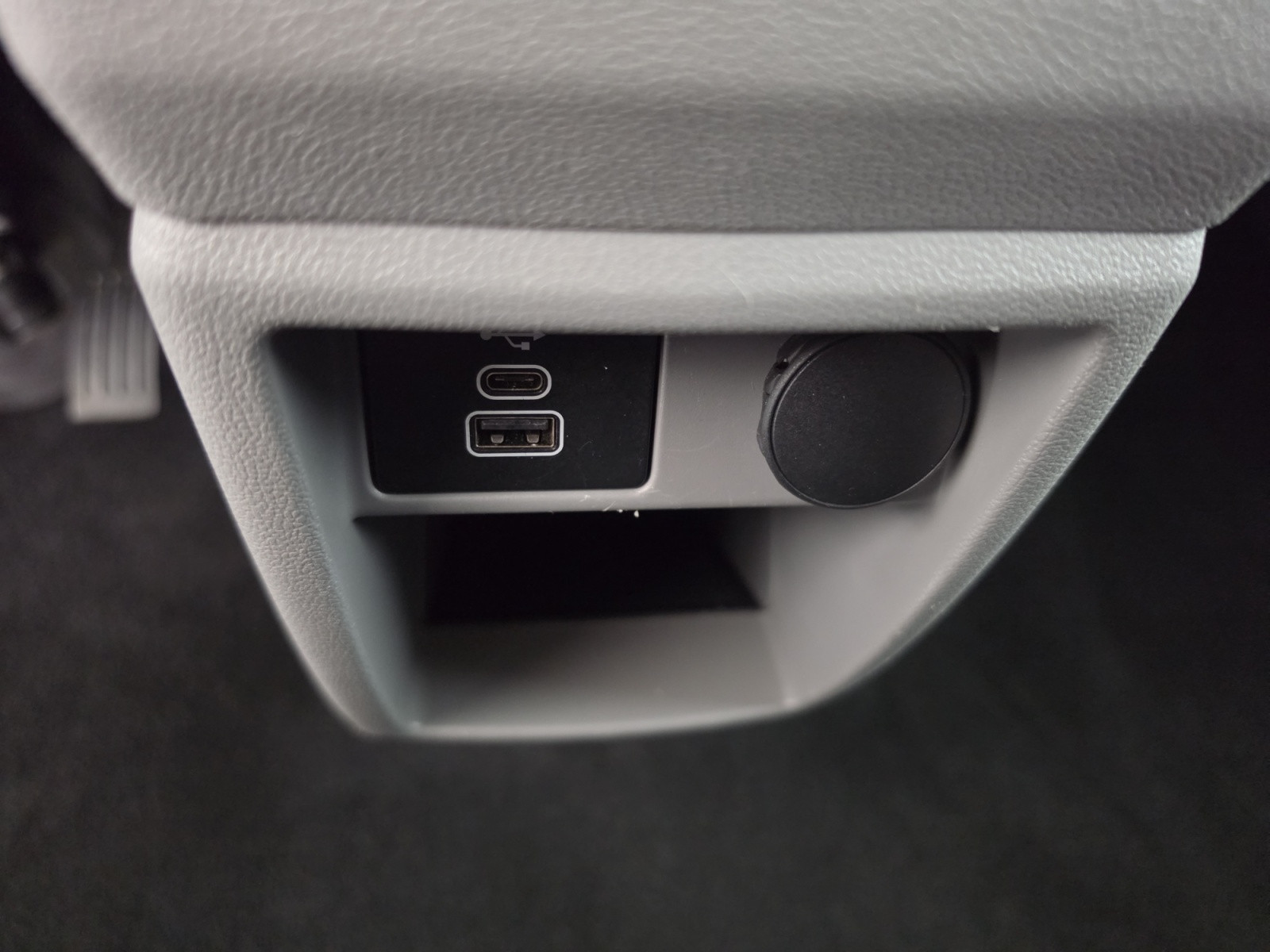 Vente en ligne Ford Tourneo Custom  320 L2H1 2.0 EcoBlue 150 ch au prix de 32 890 €
