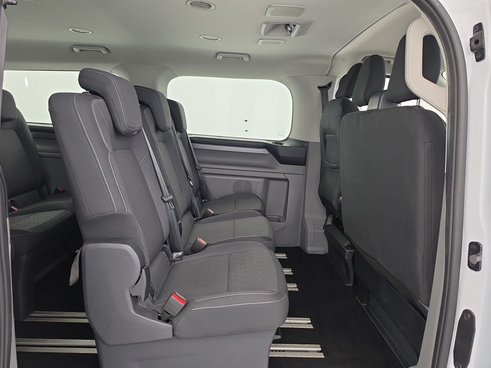 Vente en ligne Ford Tourneo Custom  320 L2H1 2.0 EcoBlue 150 ch au prix de 32 890 €