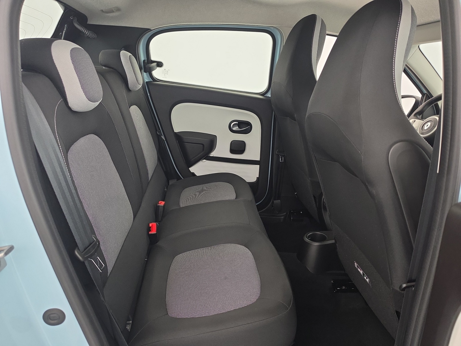 Vente en ligne Renault Twingo Electrique Twingo III E-Tech au prix de 13 990 €