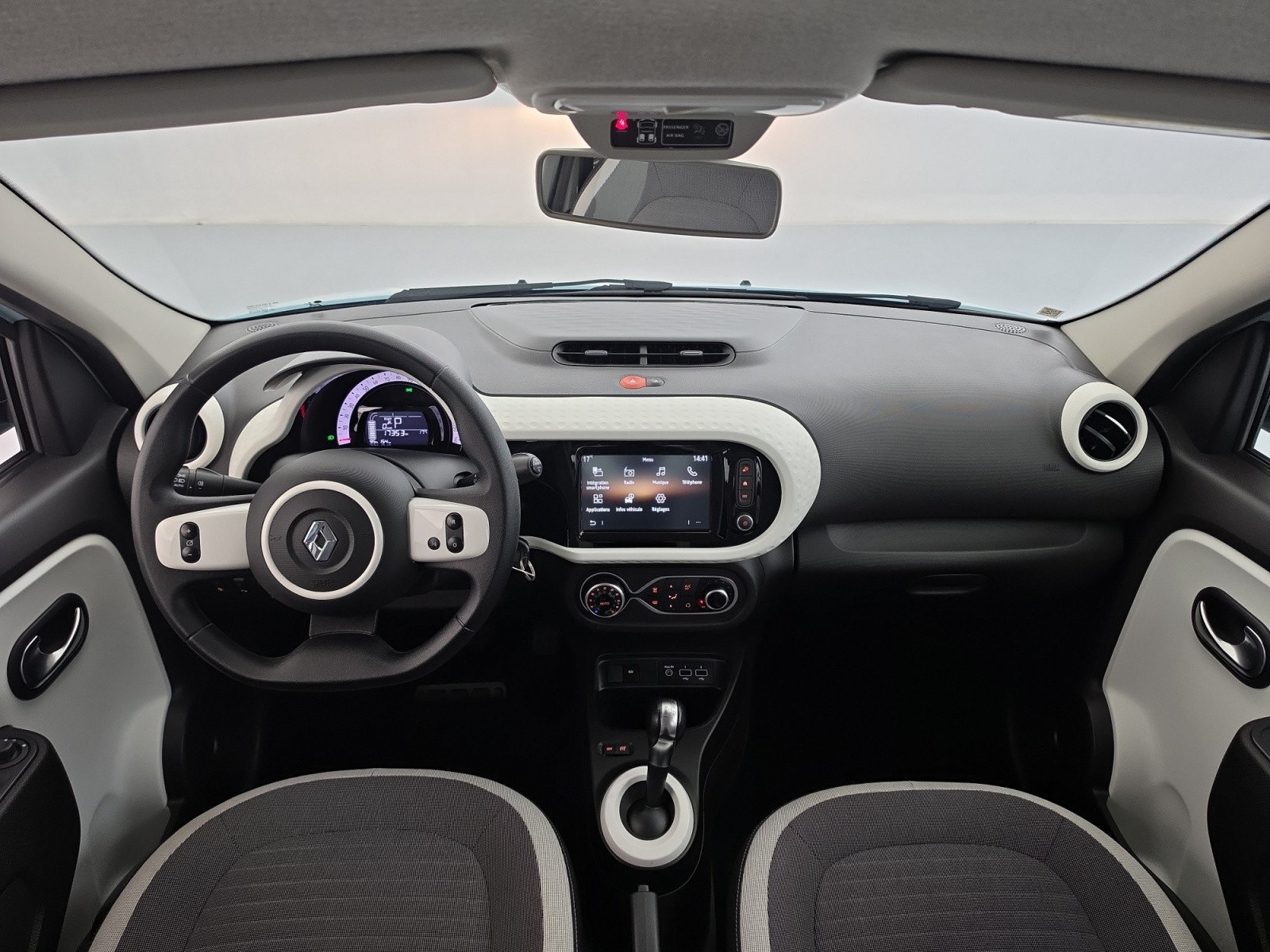 Vente en ligne Renault Twingo Electrique Twingo III E-Tech au prix de 13 990 €