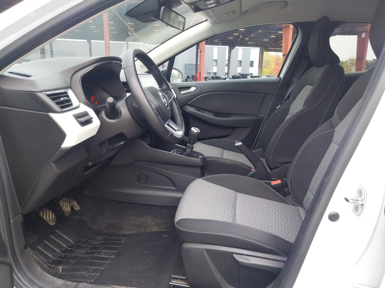 Vente en ligne Renault Clio 5 Clio TCe 90 au prix de 13 990 €