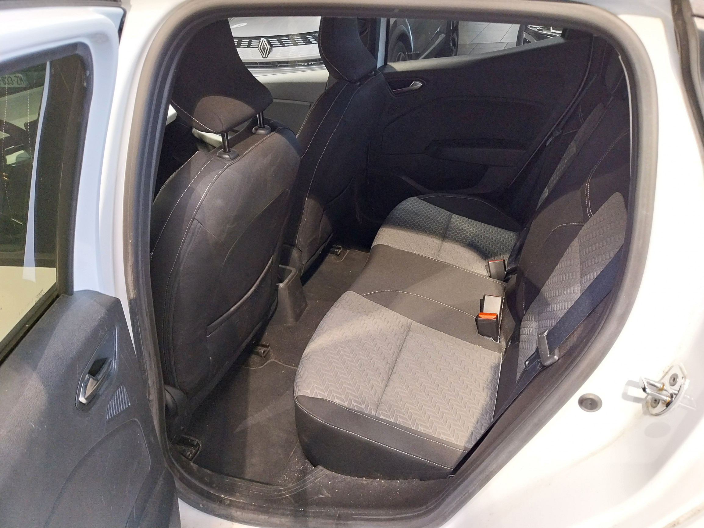 Vente en ligne Renault Clio 5 Clio SCe 65 ch GSR2 au prix de 12 490 €