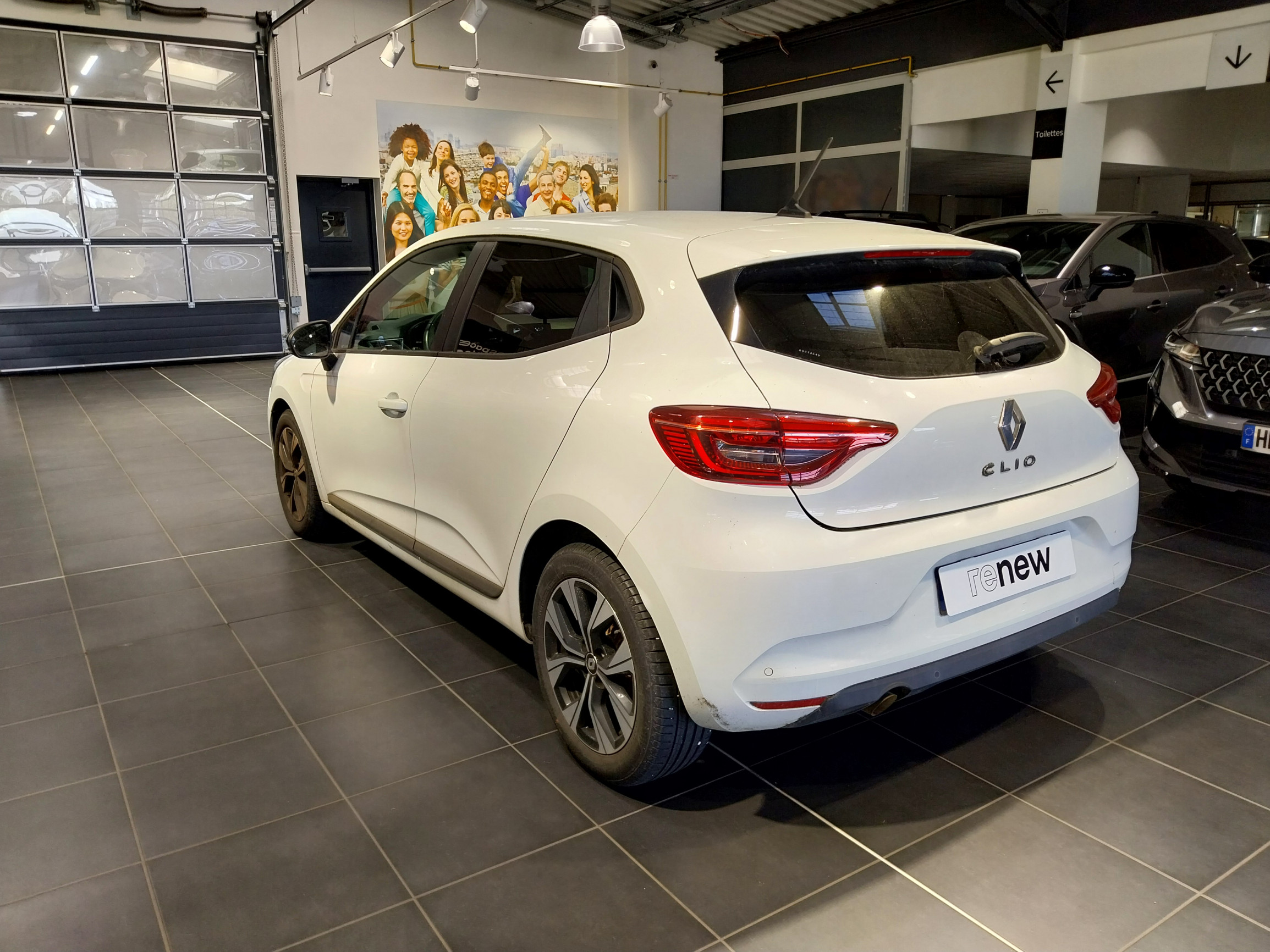 Vente en ligne Renault Clio 5 Clio SCe 65 ch GSR2 au prix de 12 490 €