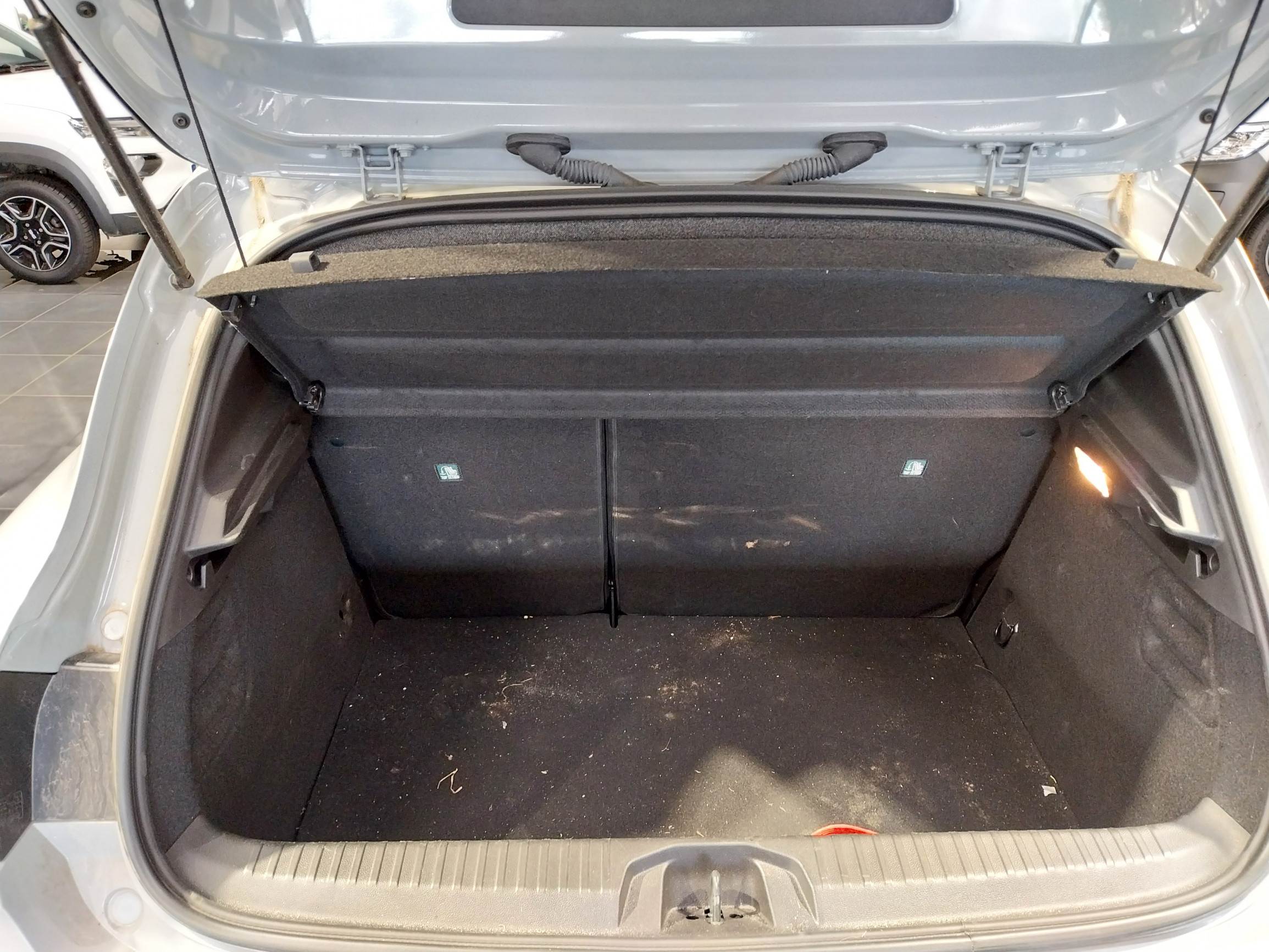 Vente en ligne Renault Clio 5 Clio E-Tech full hybrid 145 ch GSR2 au prix de 18 990 €