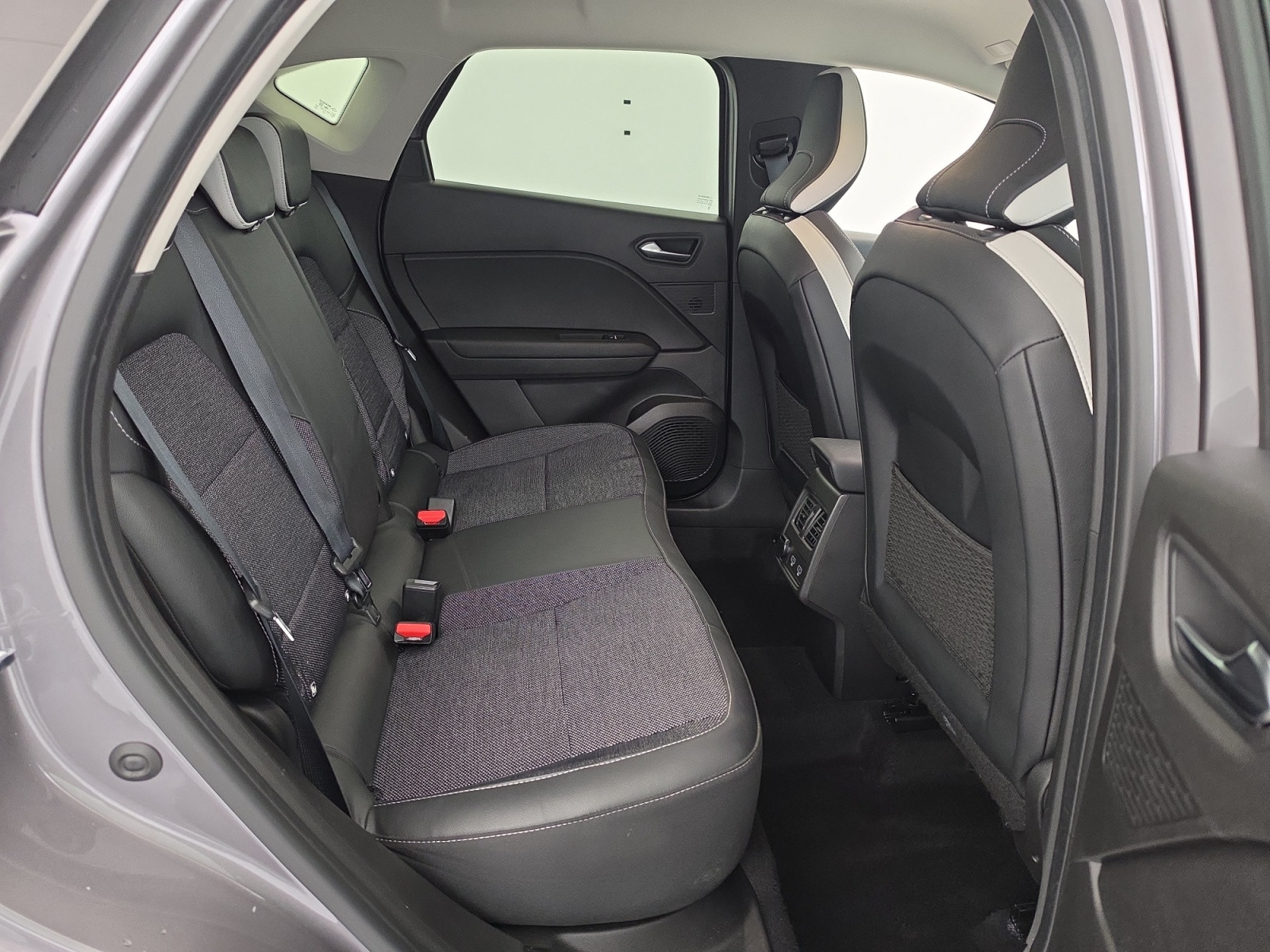 Vente en ligne Renault Captur  E-Tech 145 - 21 au prix de 17 990 €