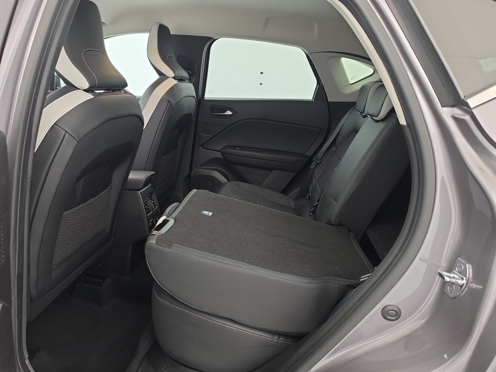 Vente en ligne Renault Captur  E-Tech 145 - 21 au prix de 17 990 €