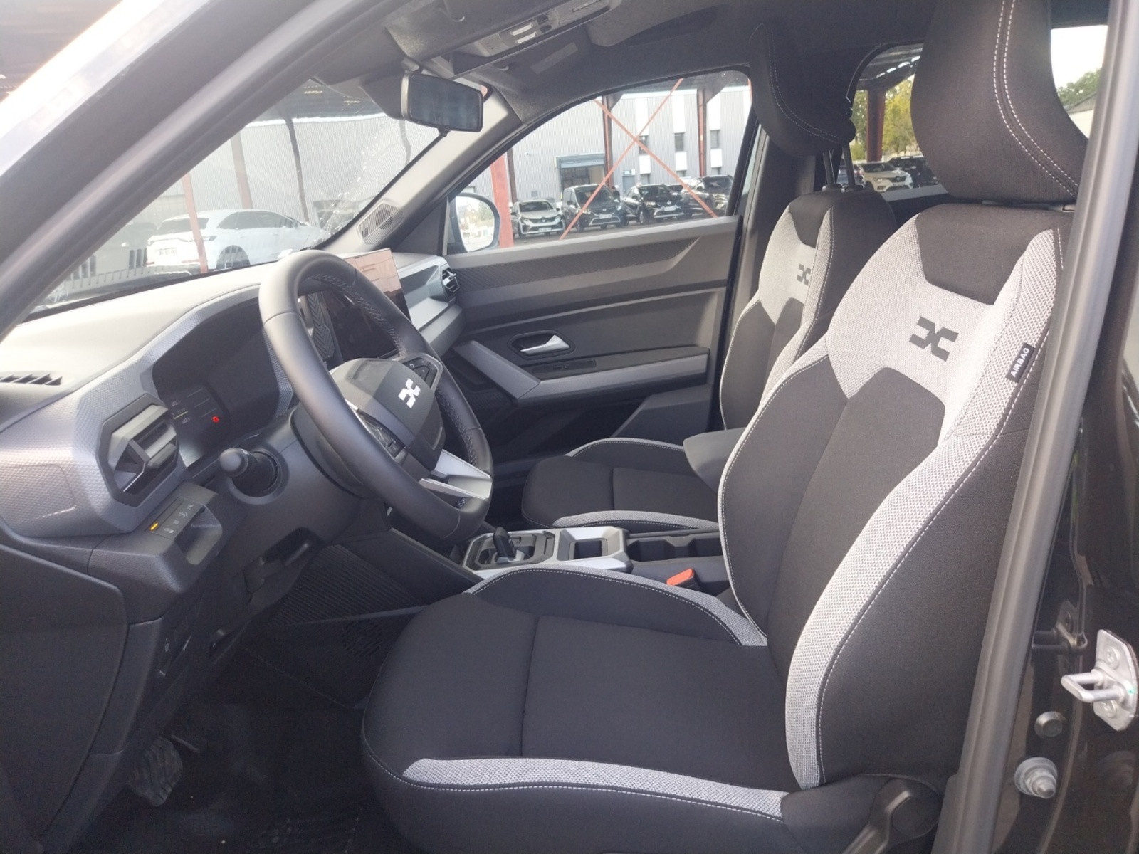 Vente en ligne Dacia Duster  Hybrid 155 au prix de 28 490 €