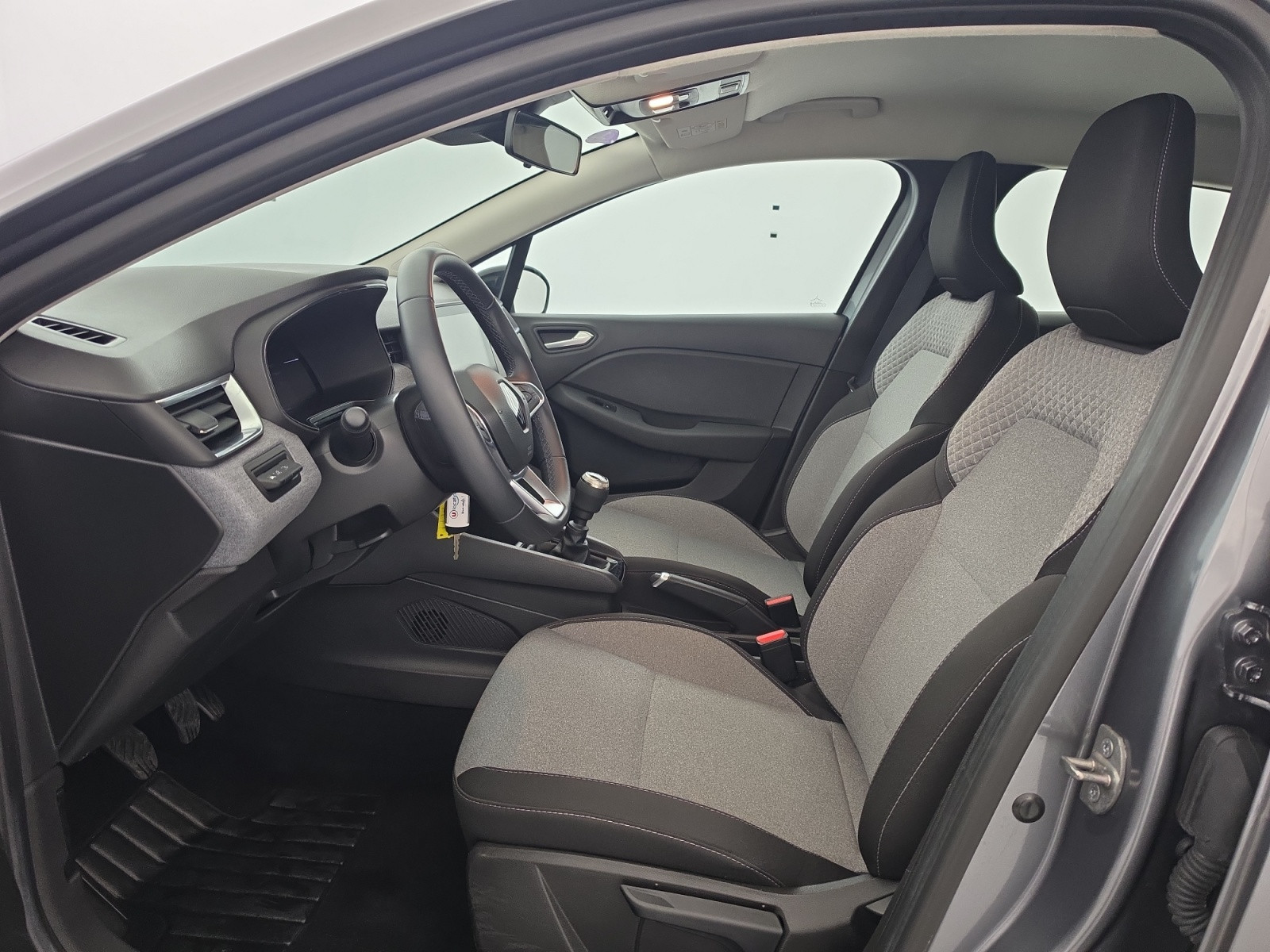 Vente en ligne Renault Clio 5 Clio TCe 90 au prix de 15 490 €